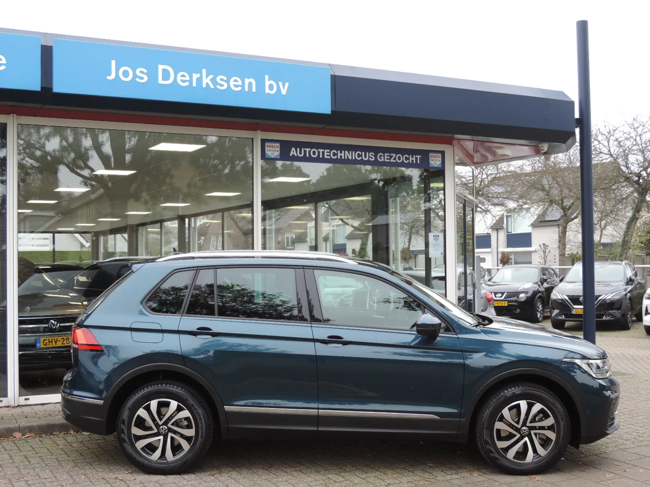 Volkswagen - Tiguan