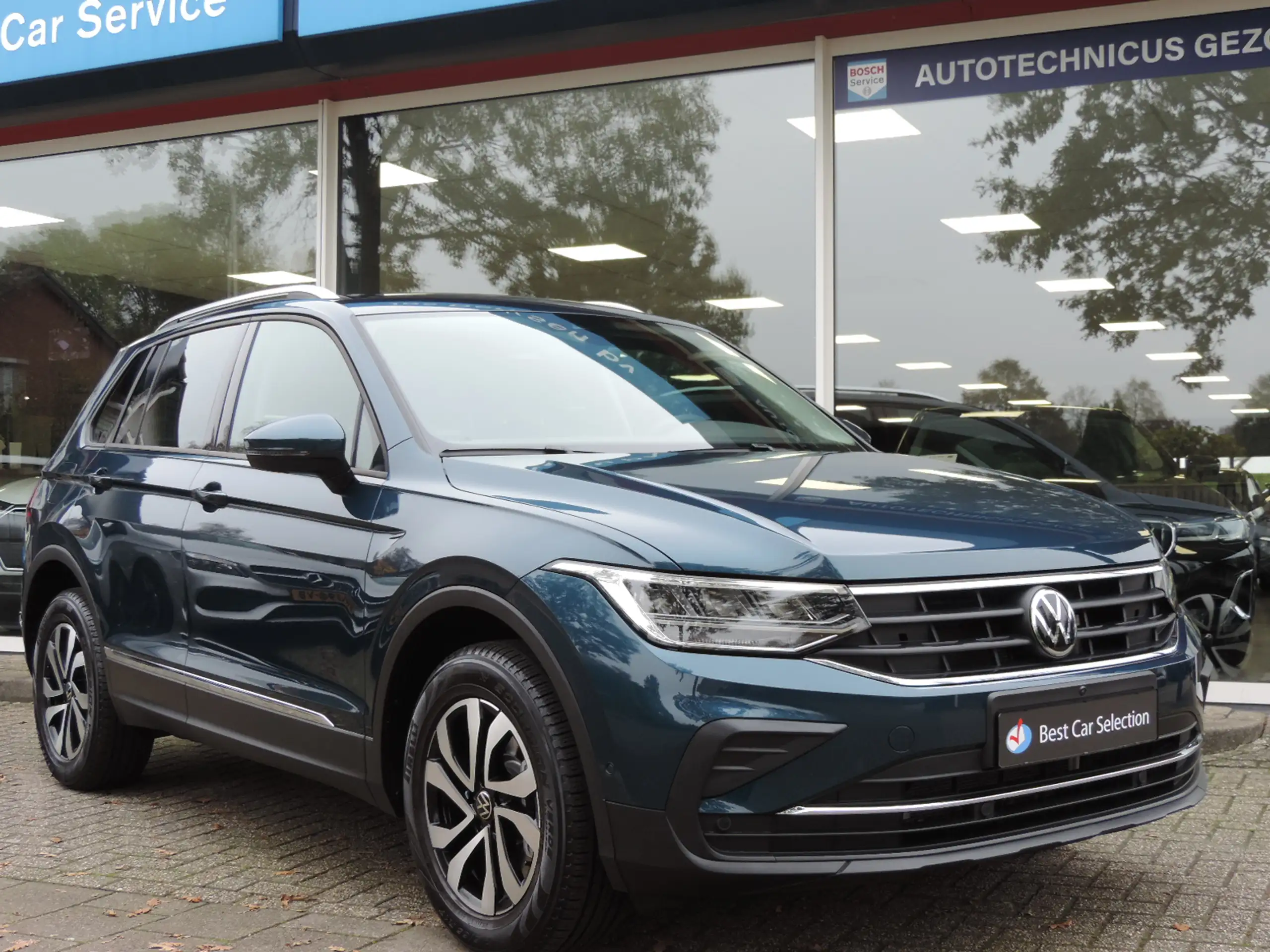 Volkswagen - Tiguan