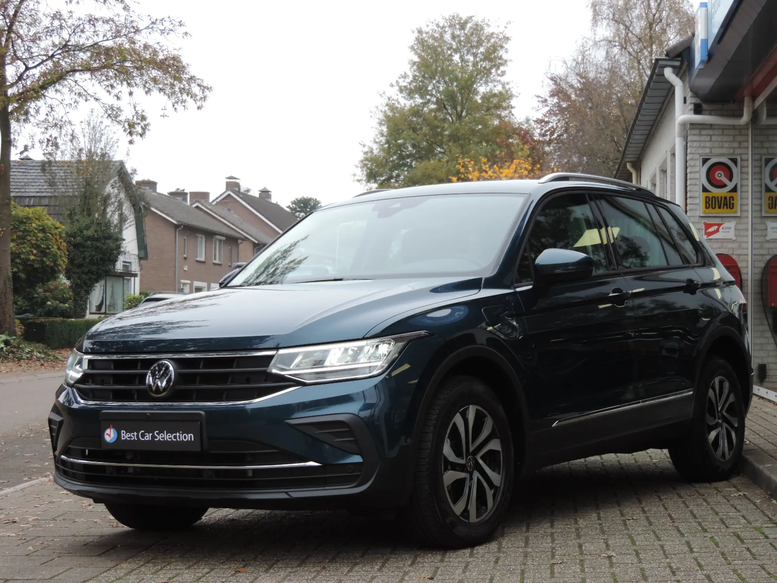 Volkswagen - Tiguan