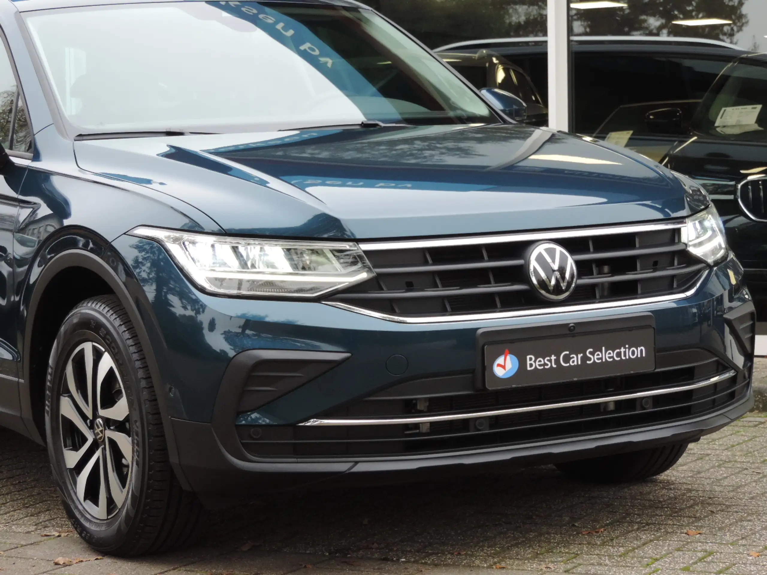 Volkswagen - Tiguan