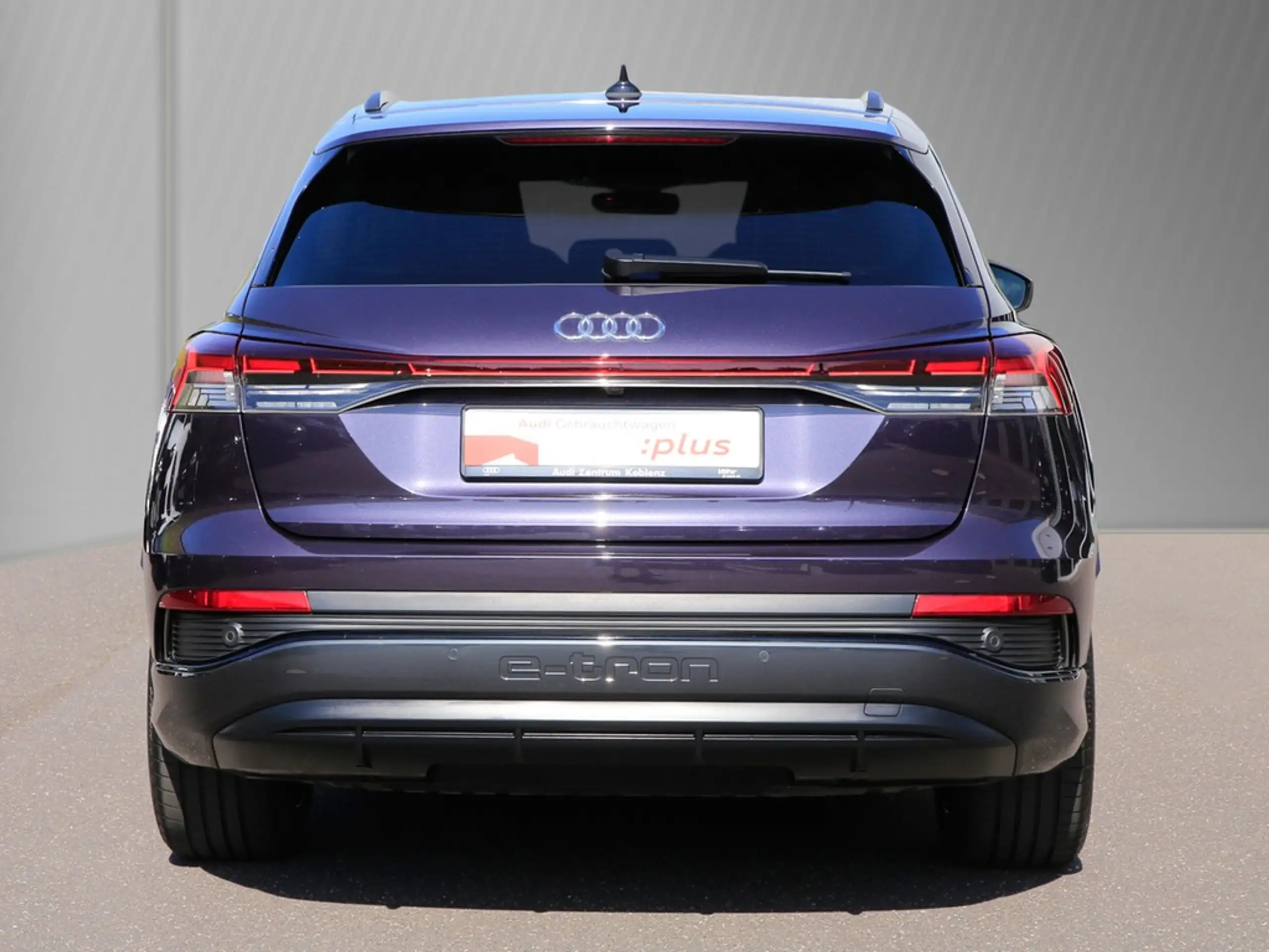 Audi - Q4 e-tron