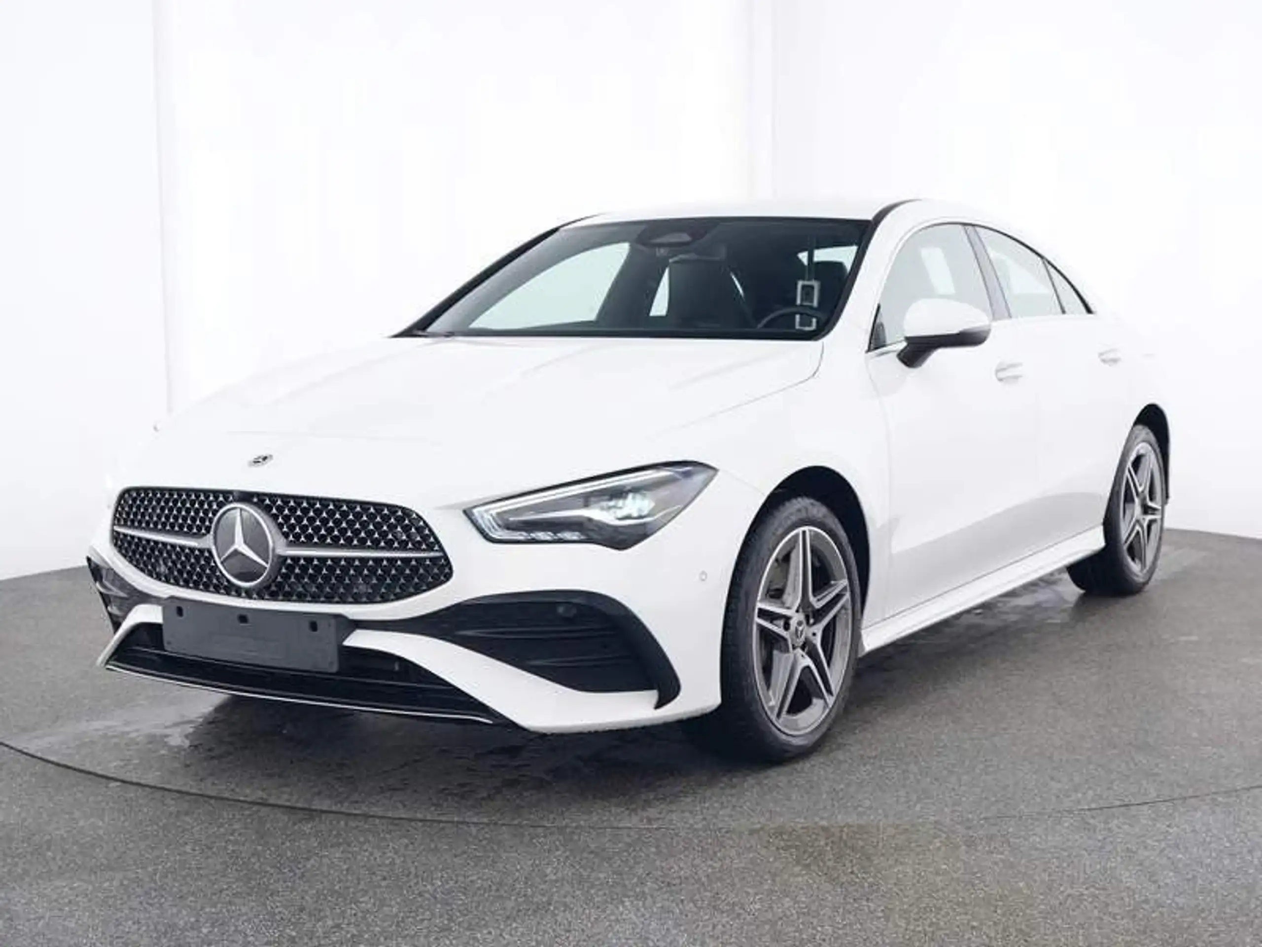 Mercedes-Benz - CLA 250