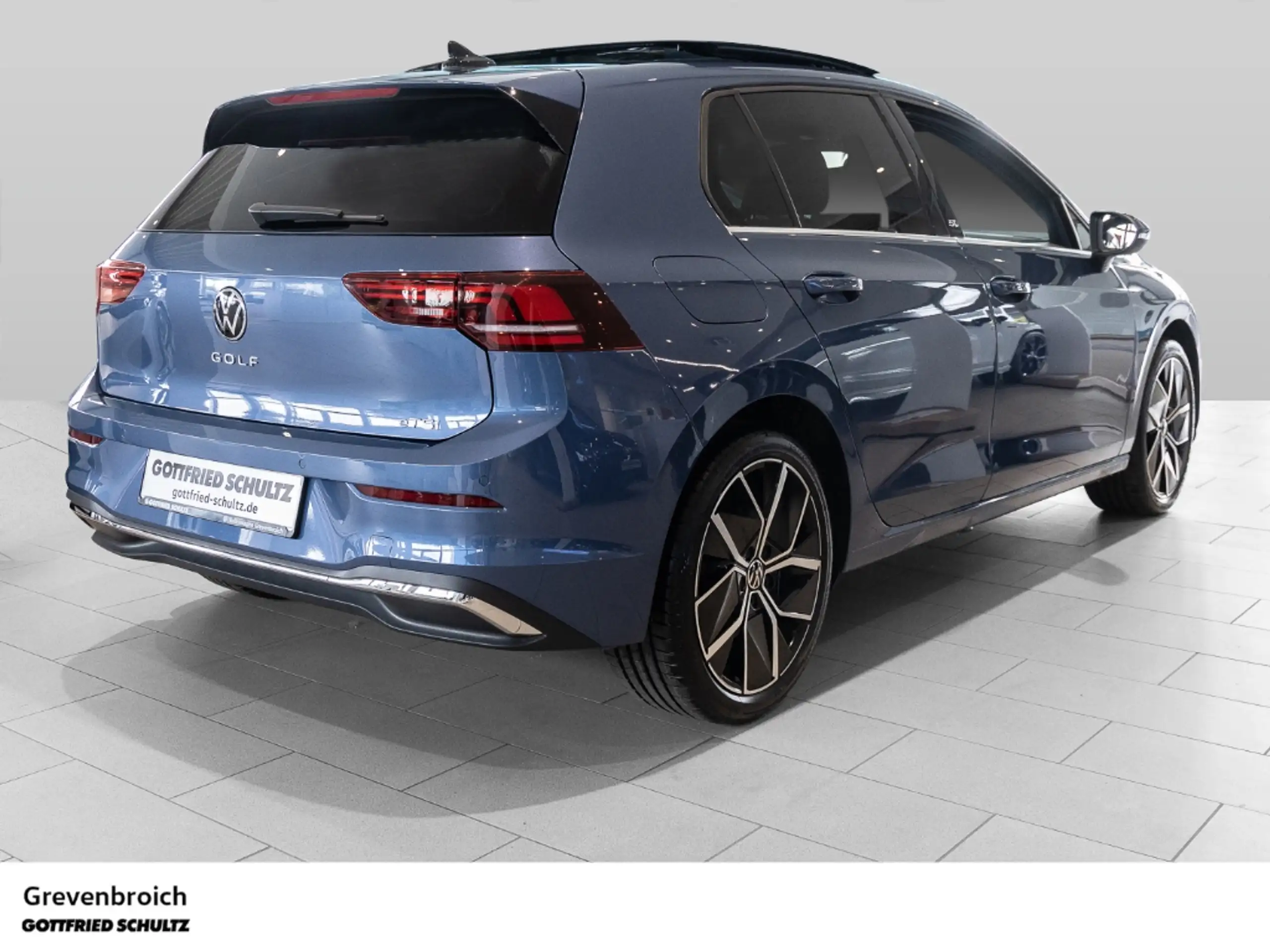 Volkswagen - Golf