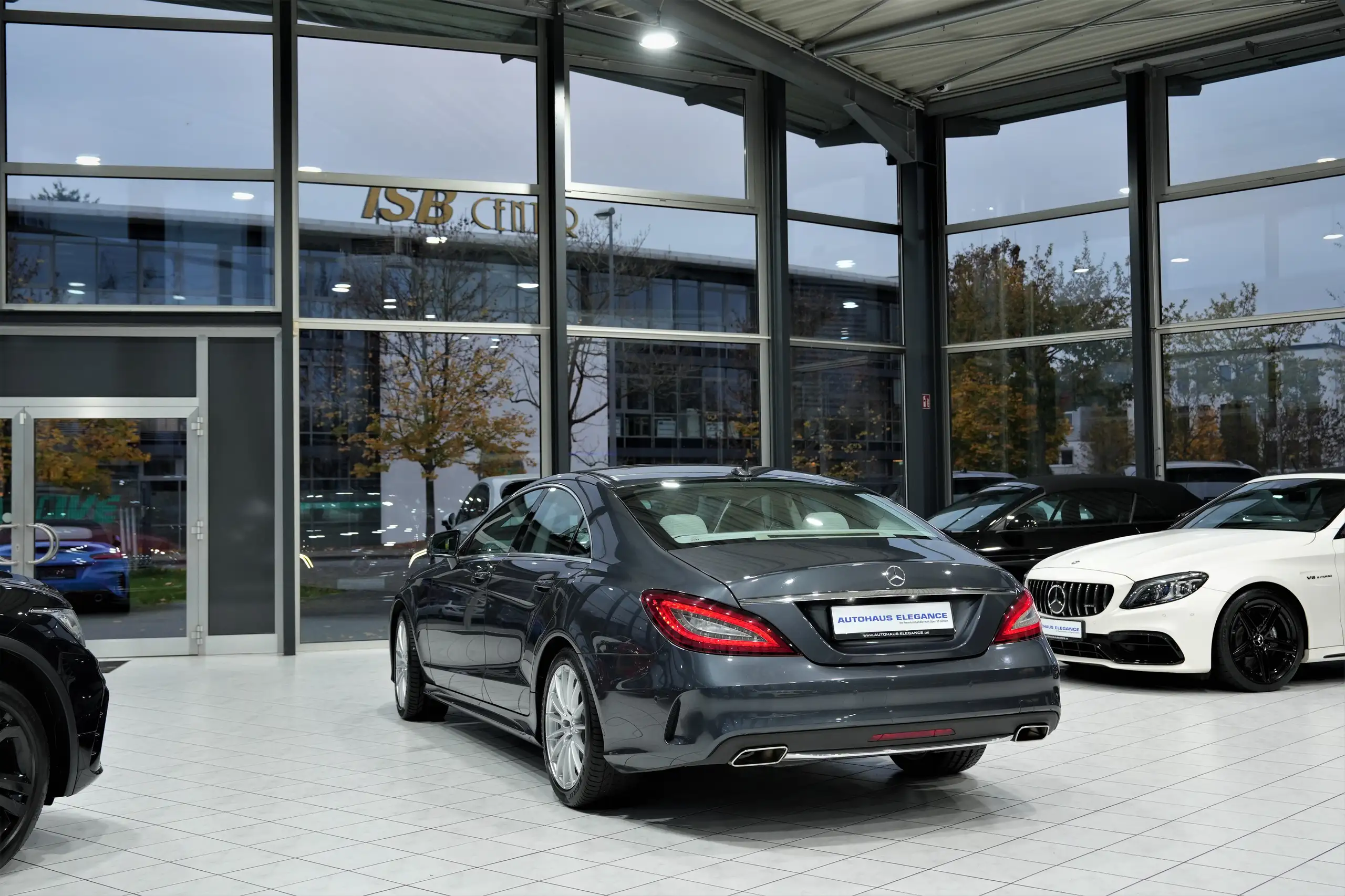 Mercedes-Benz - CLS 500