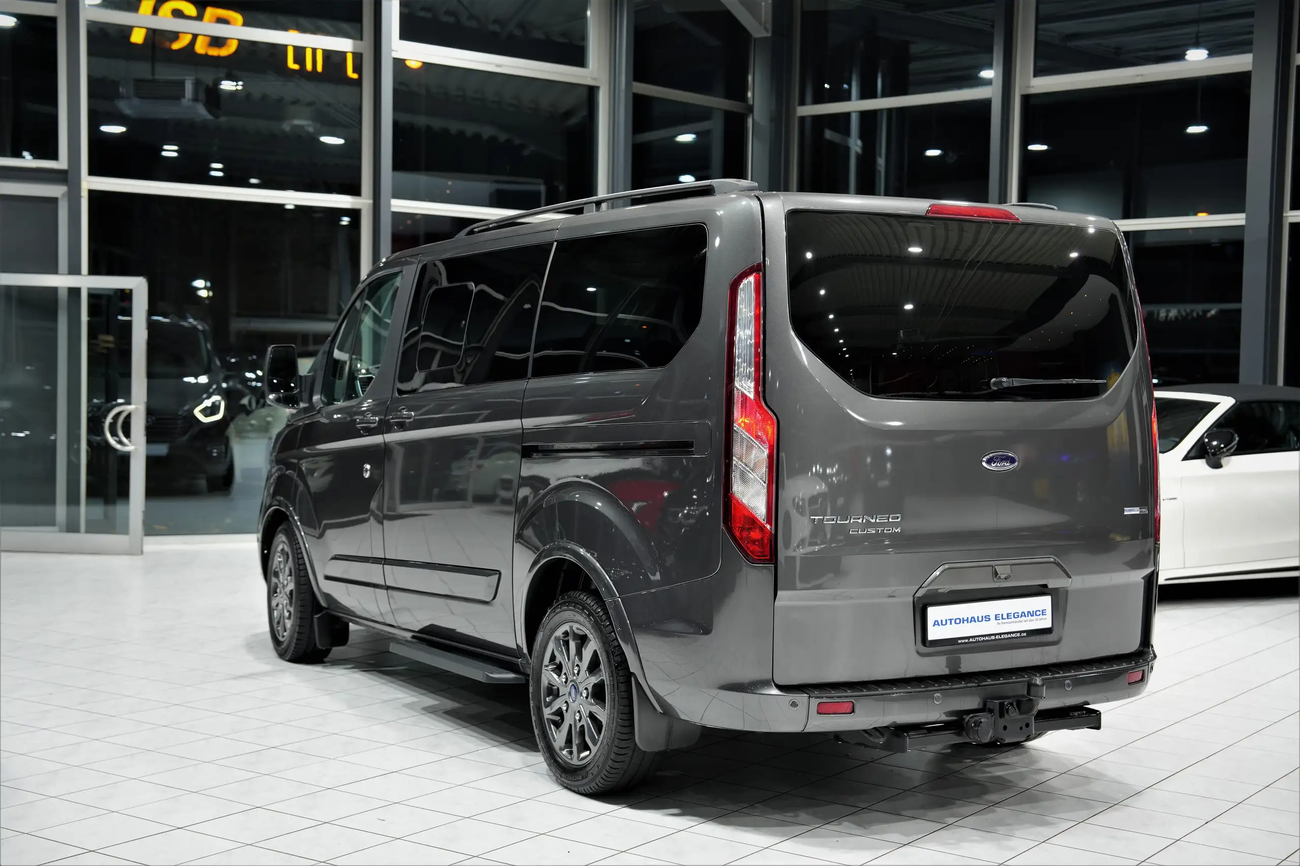 Ford - Tourneo Custom