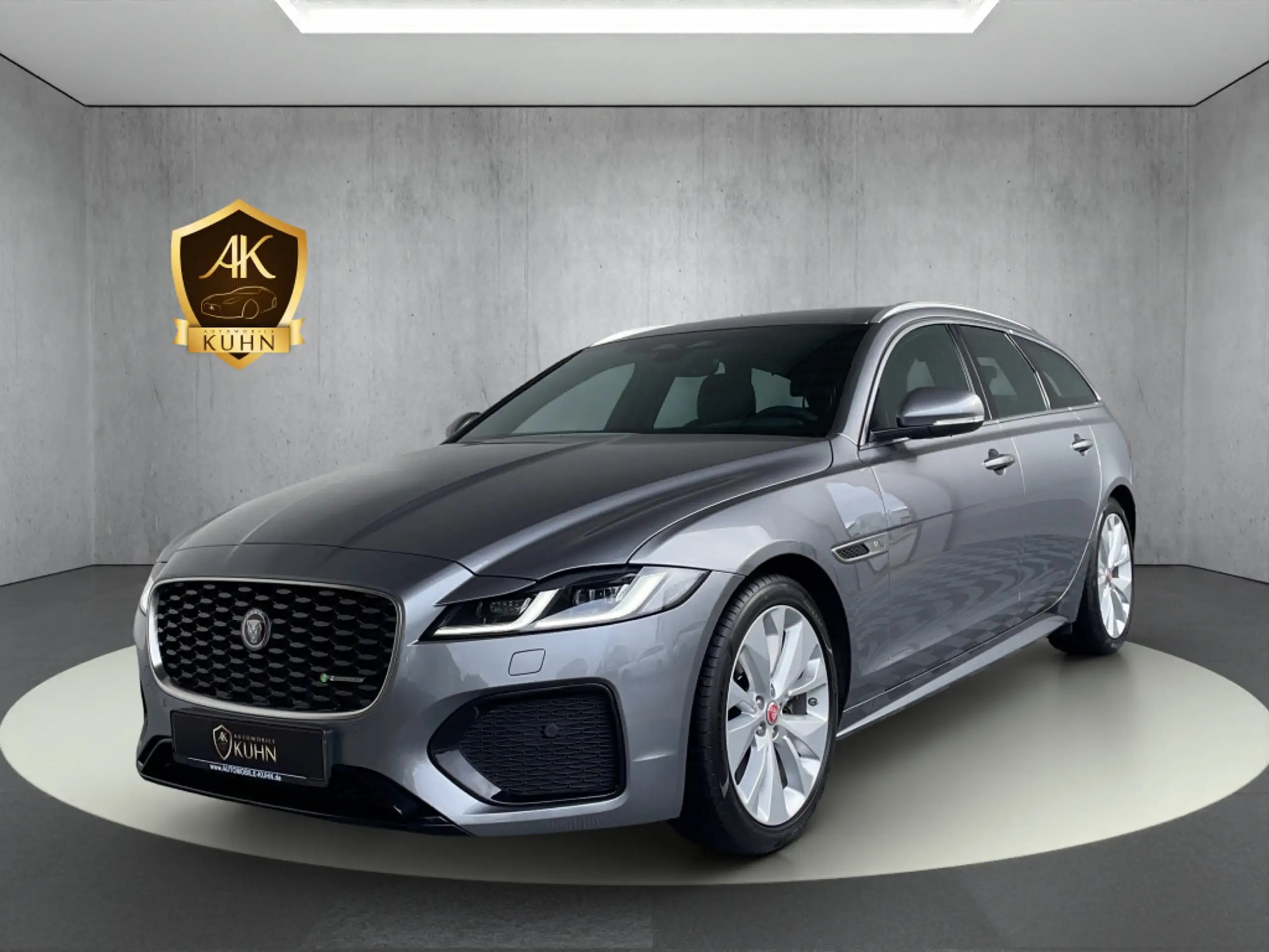 Jaguar XF 2023