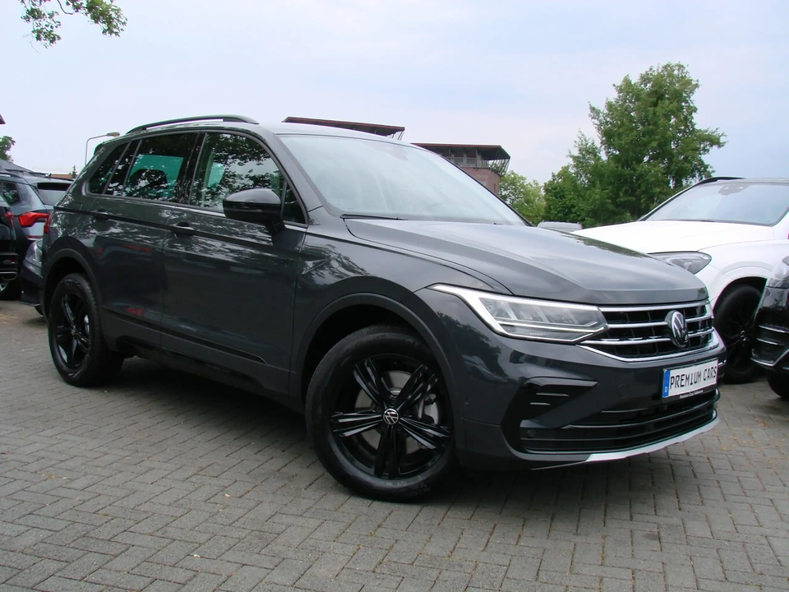 Volkswagen - Tiguan