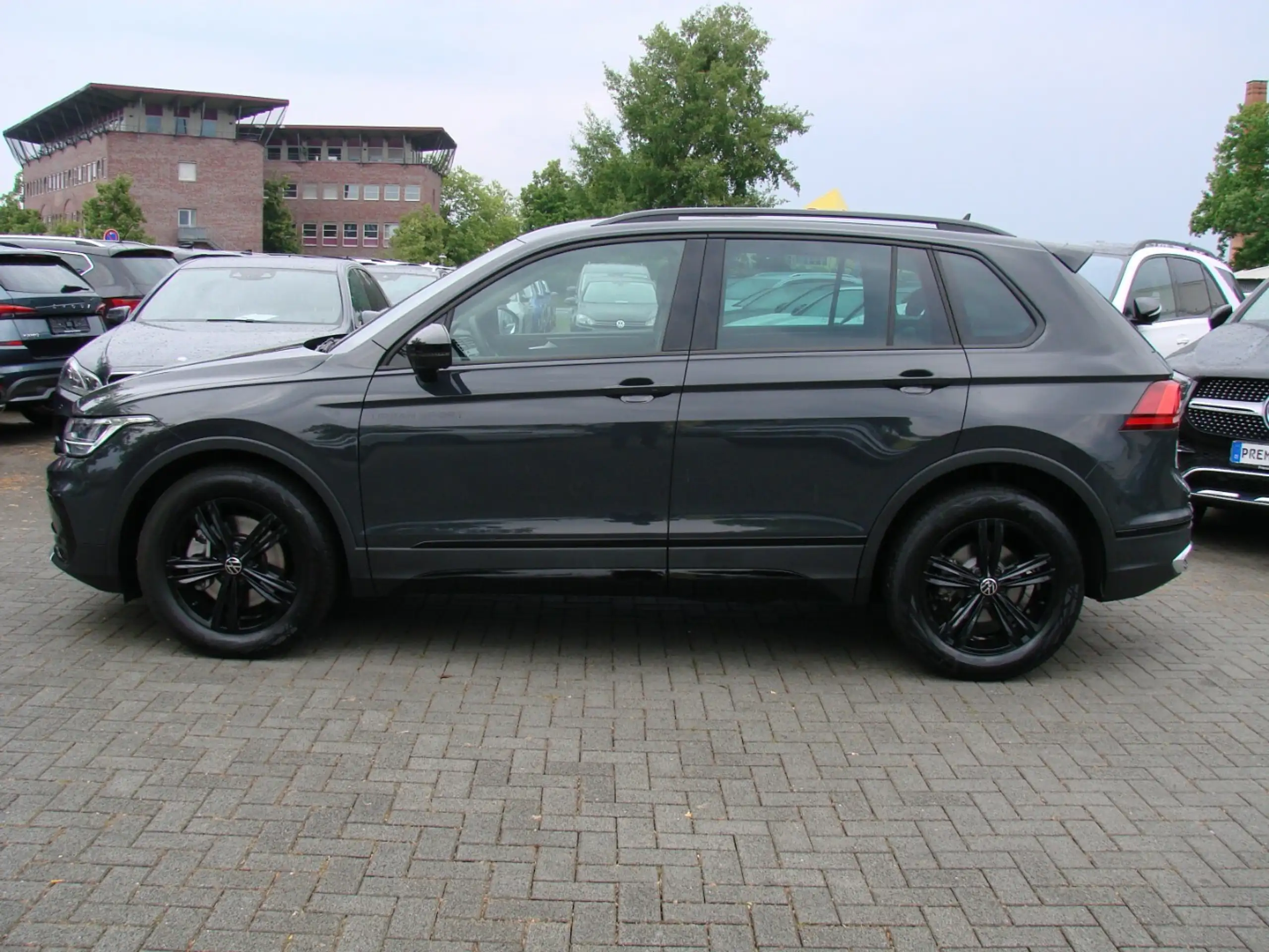 Volkswagen - Tiguan