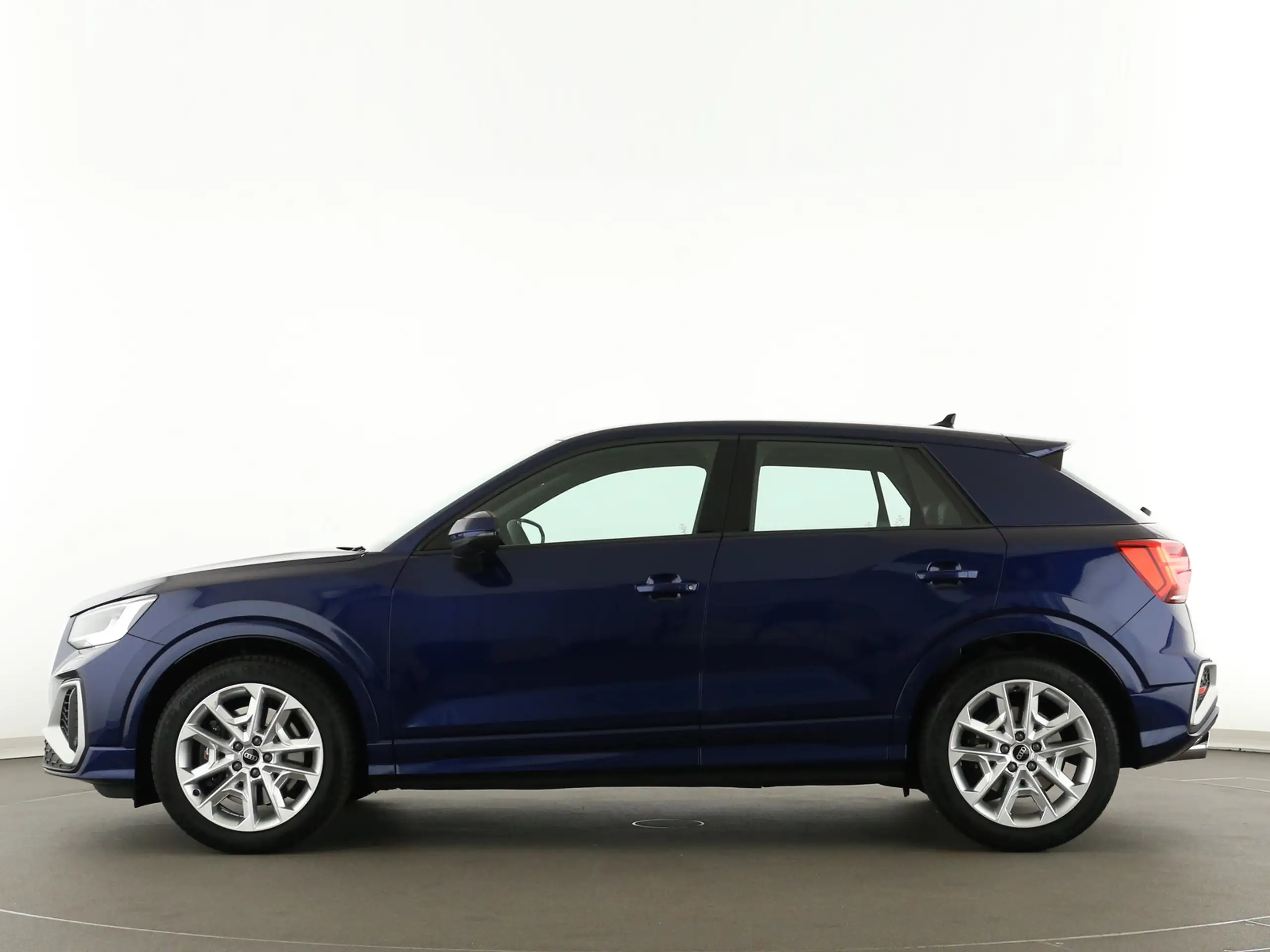 Audi - SQ2