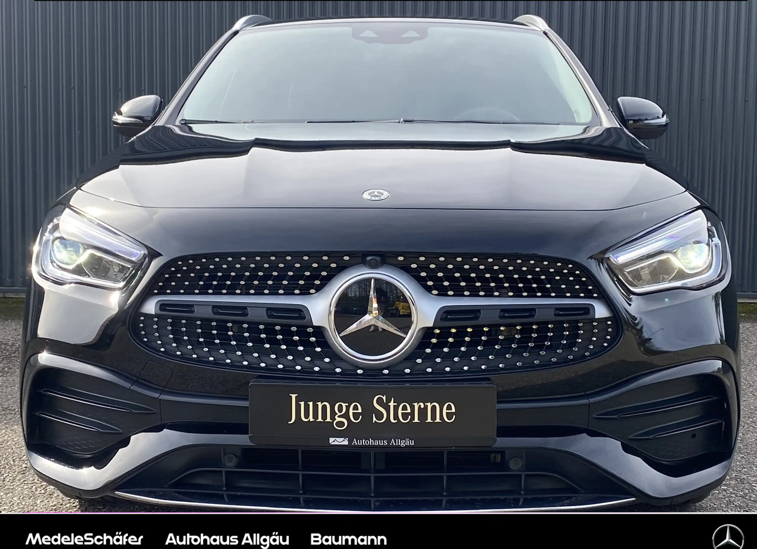 Mercedes-Benz - GLA 200