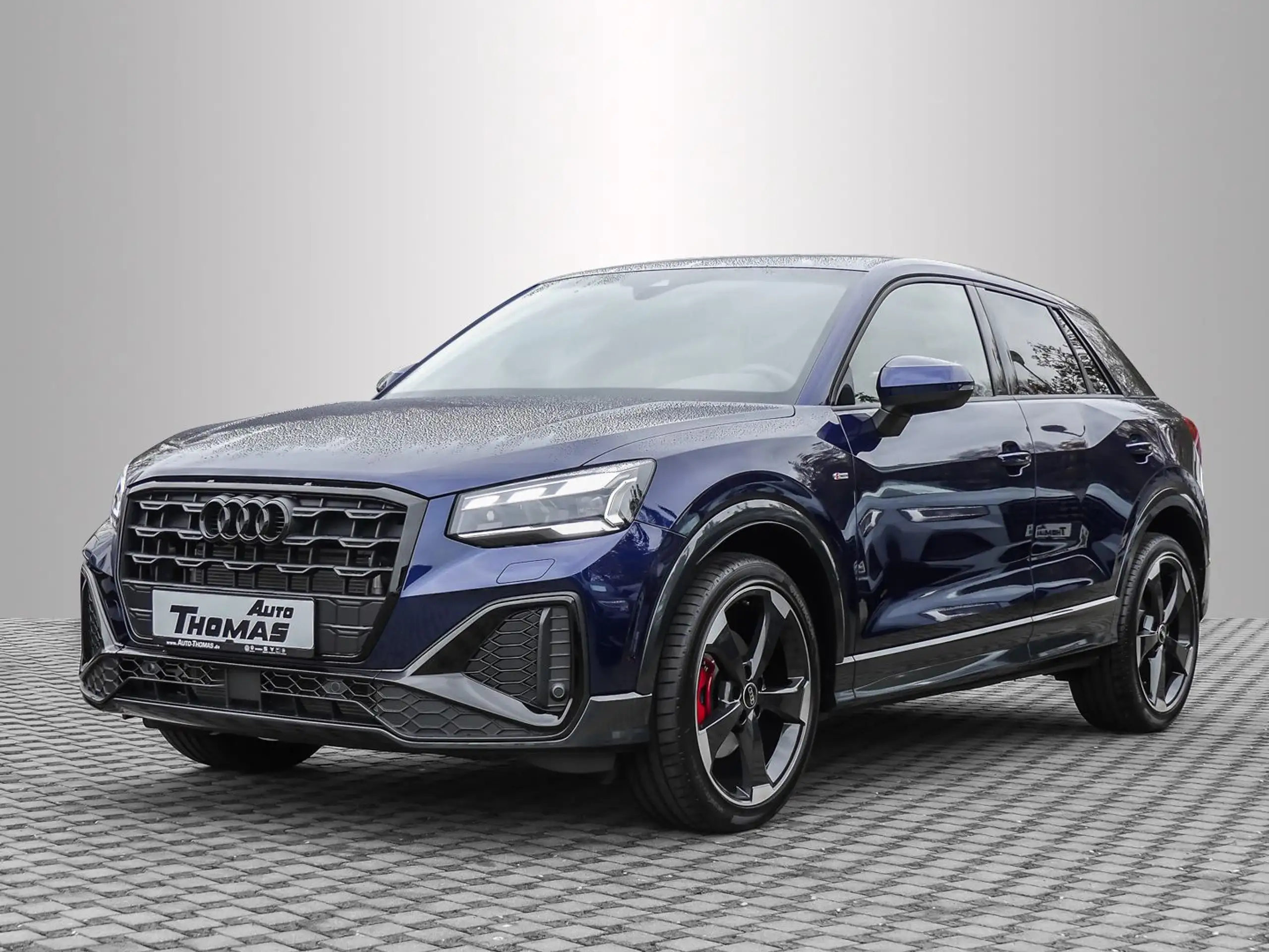 Audi - Q2