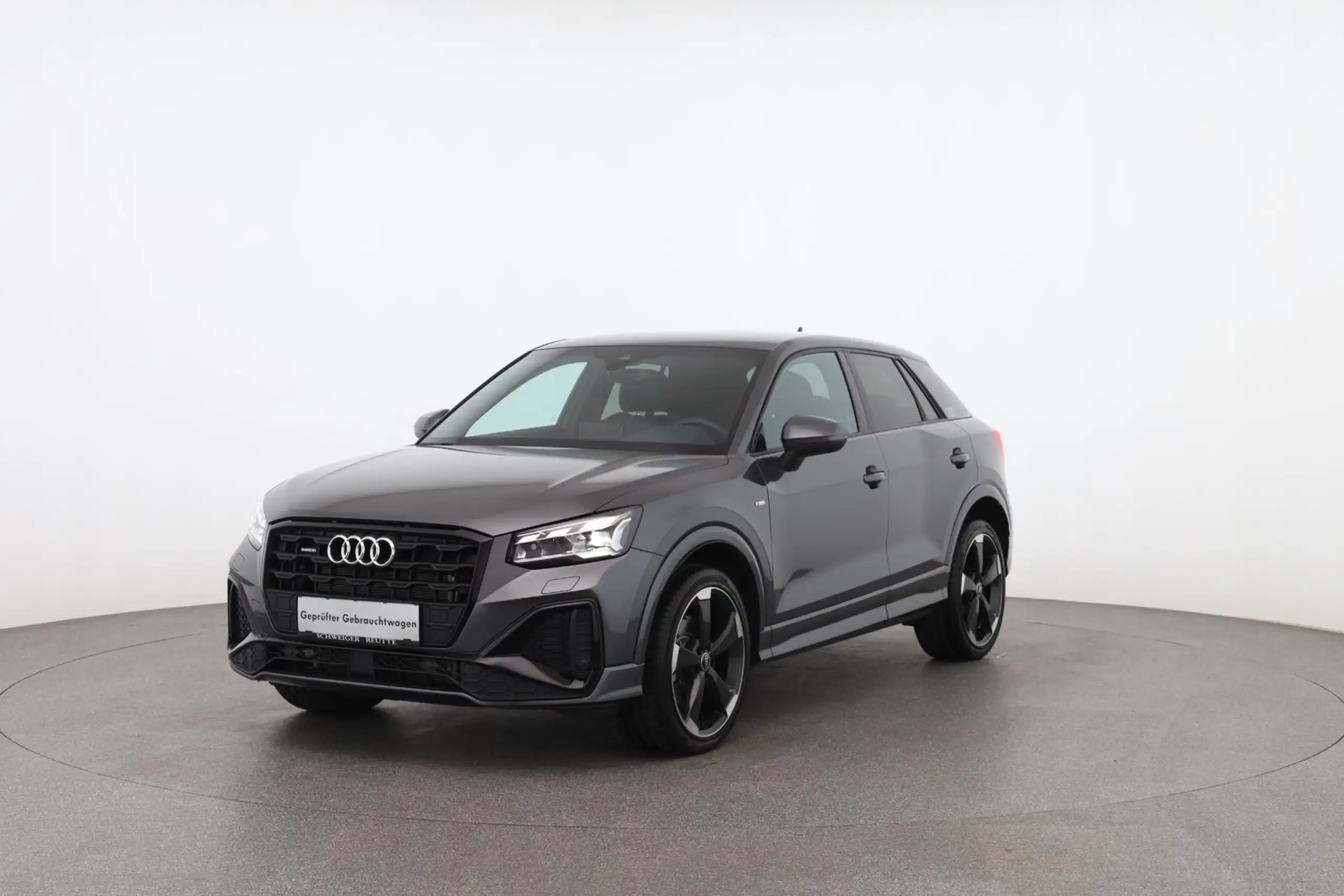 Audi - Q2