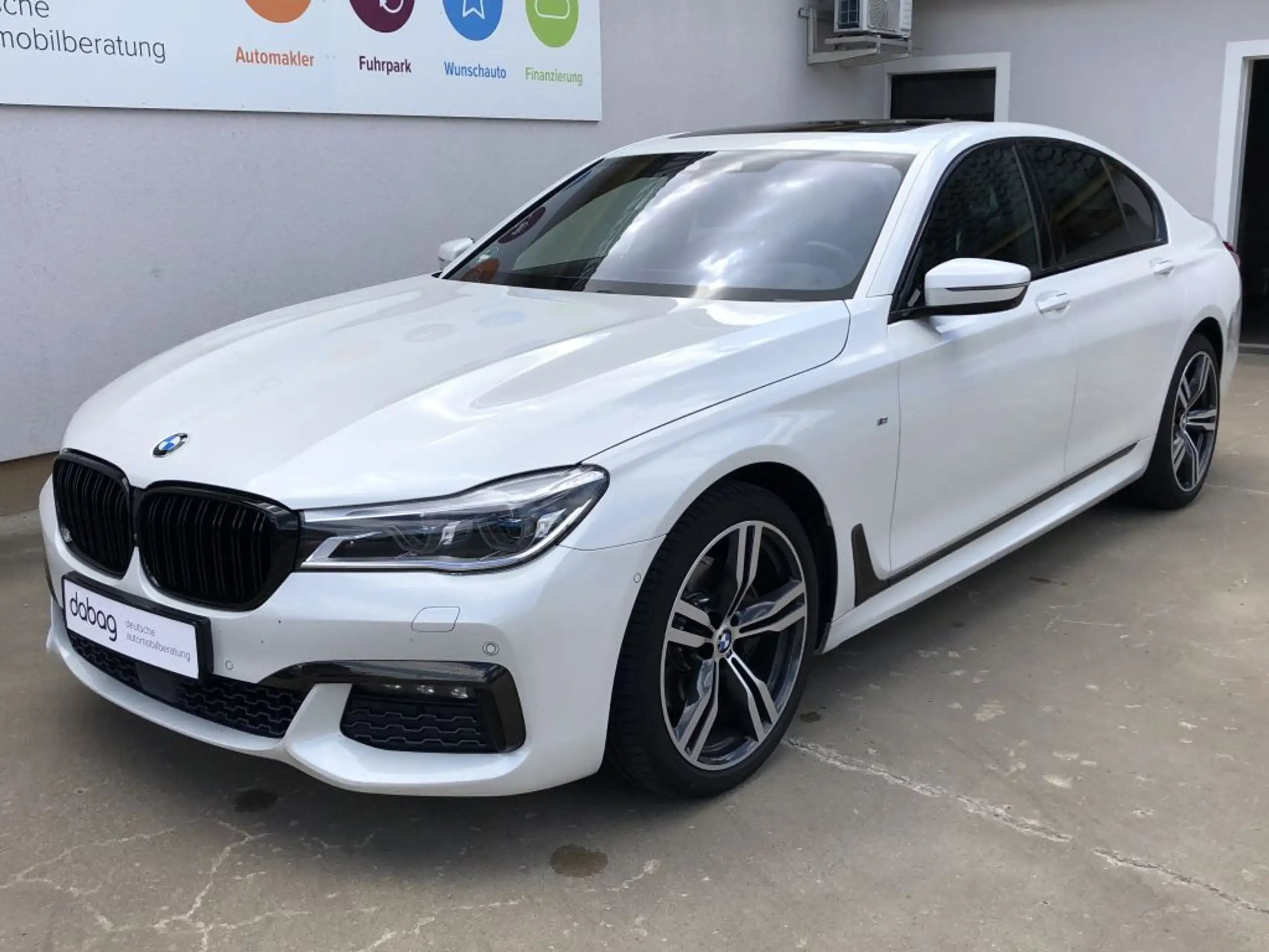 BMW 740 2018