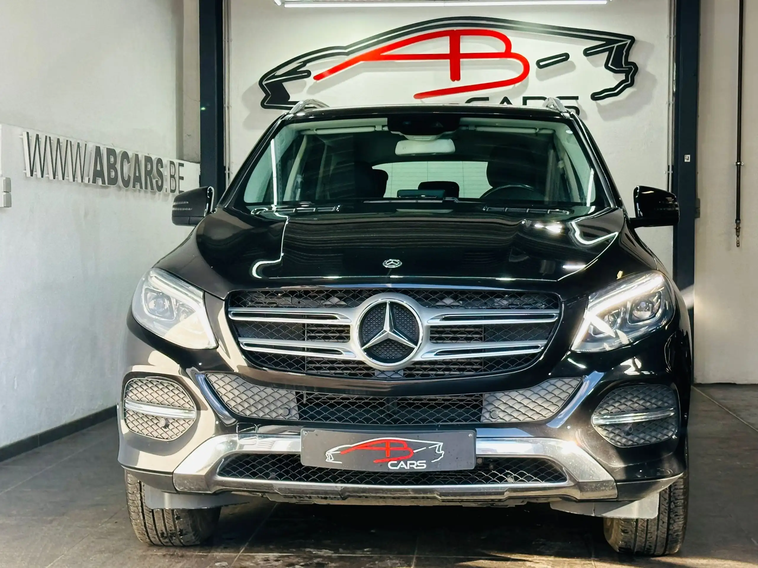 Mercedes-Benz - GLE 350