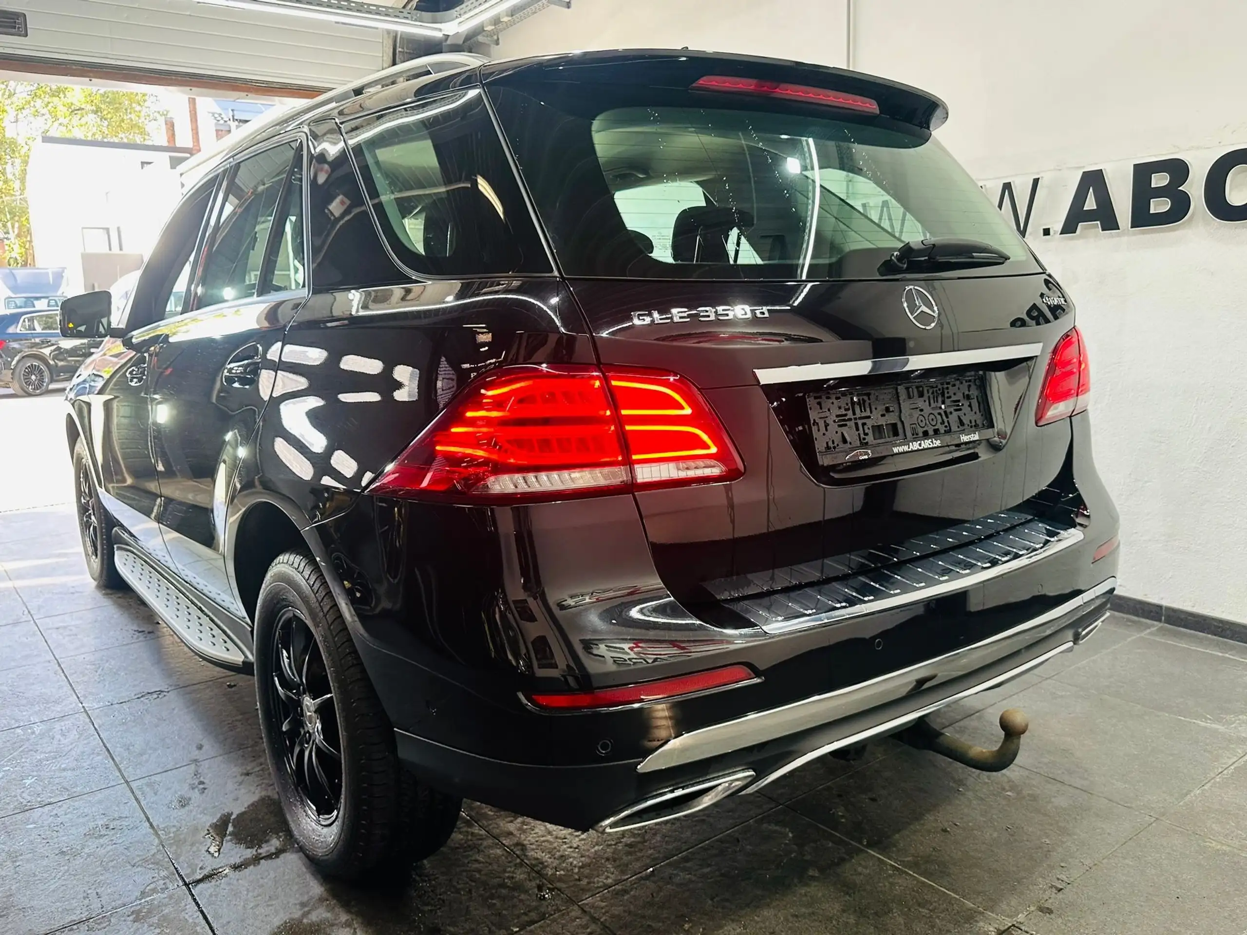 Mercedes-Benz - GLE 350