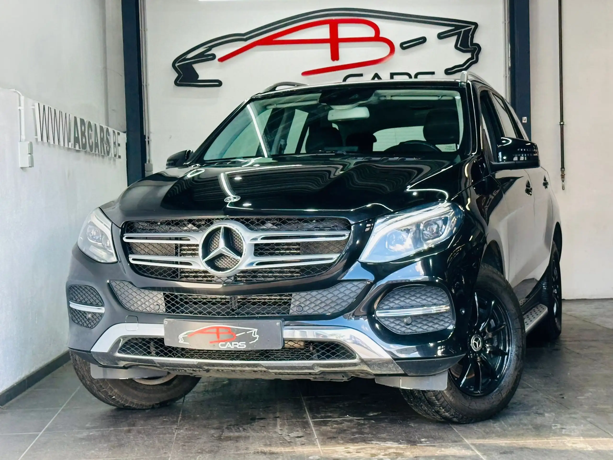 Mercedes-Benz - GLE 350