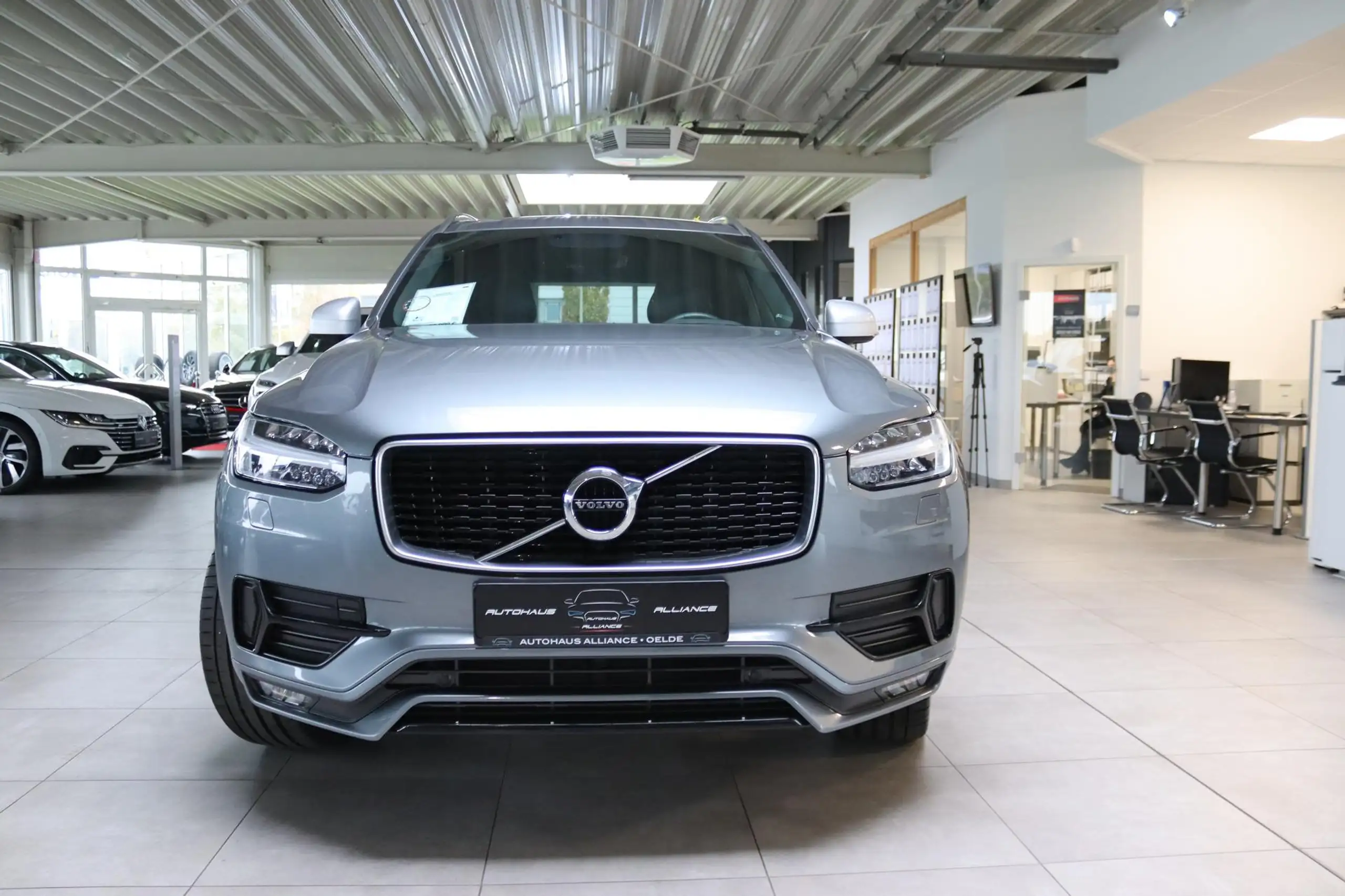 Volvo - XC90