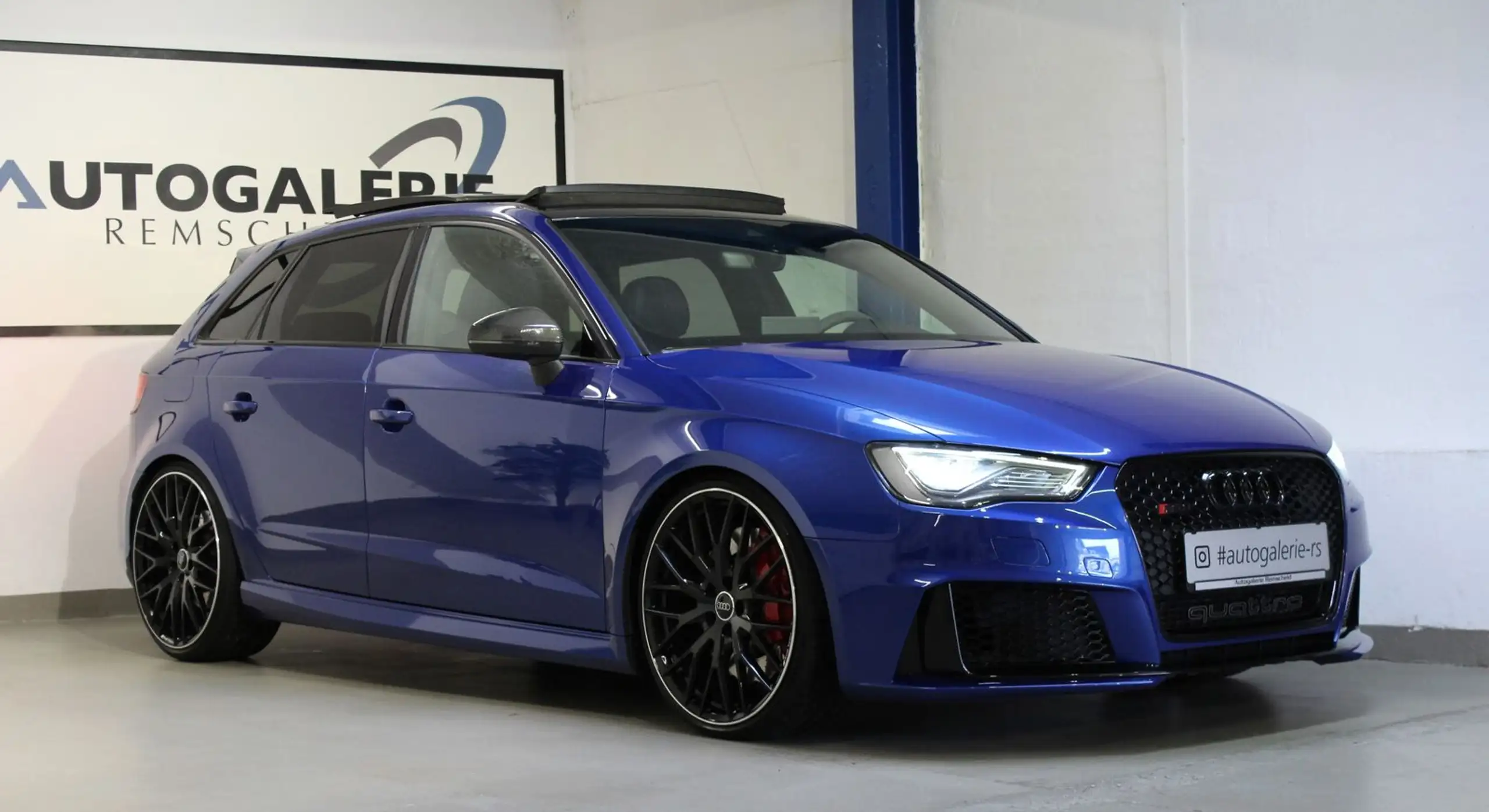 Audi - RS3