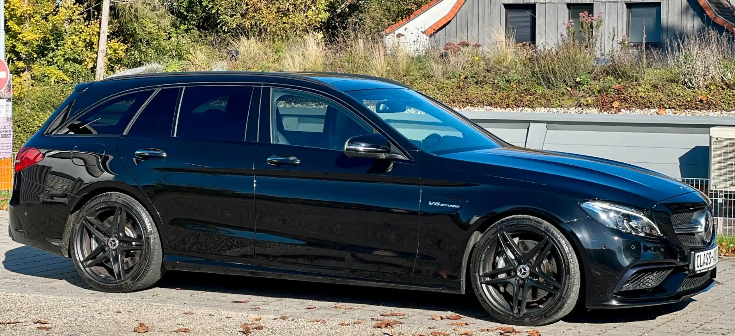 Mercedes-Benz - C 63 AMG