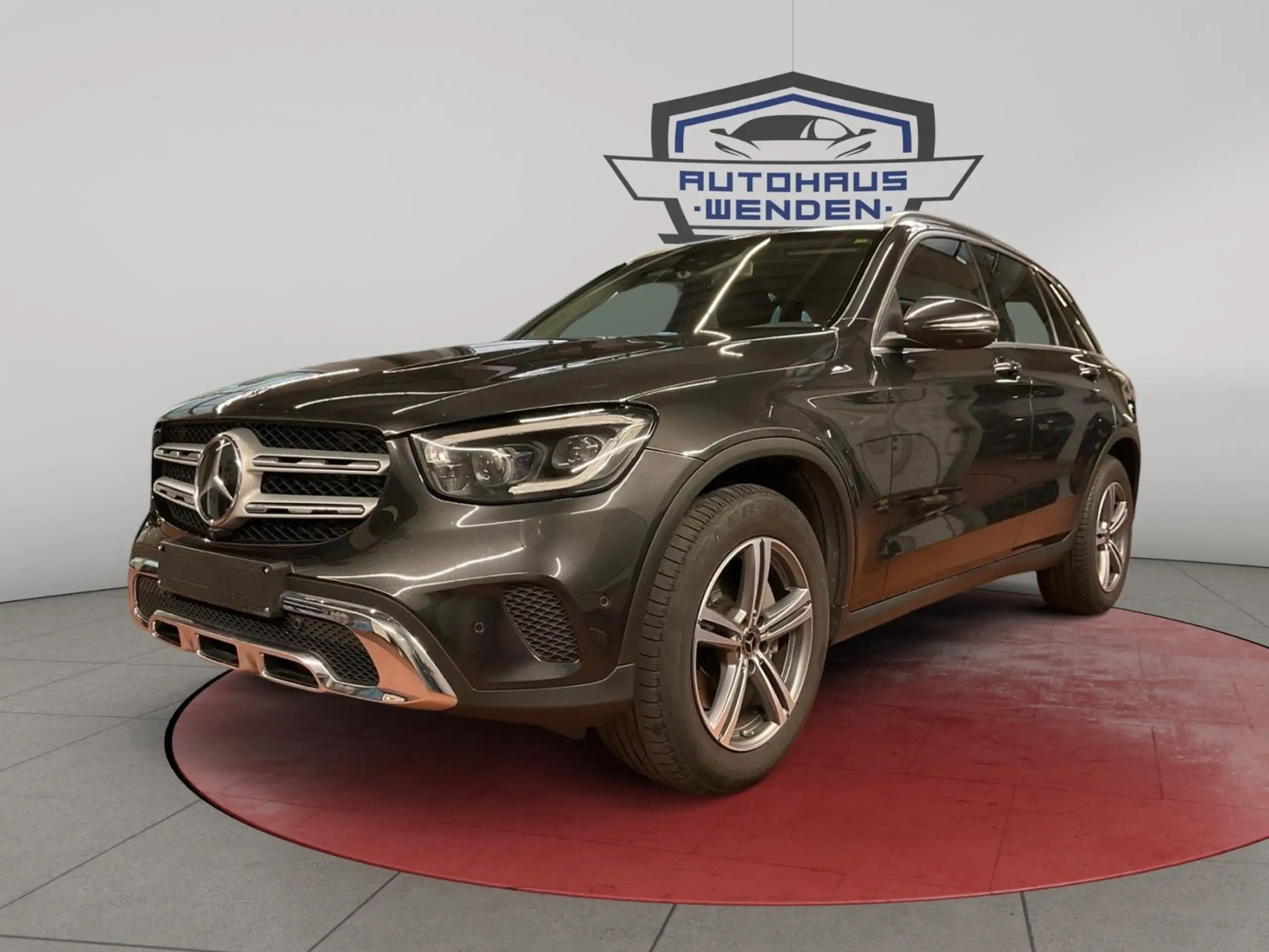 Mercedes-Benz - GLC 300