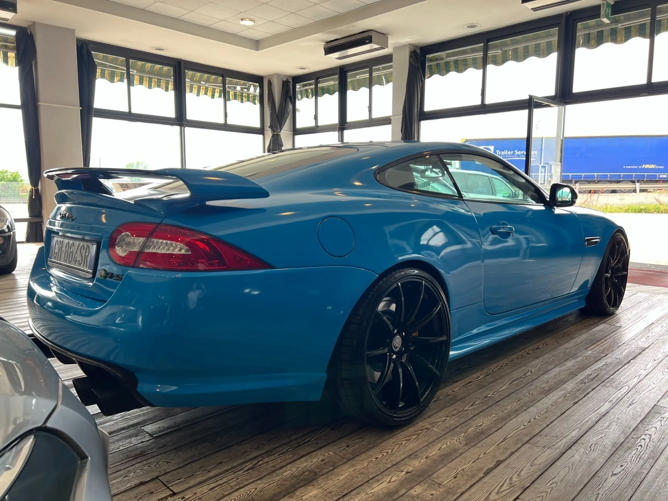 Jaguar - XKR