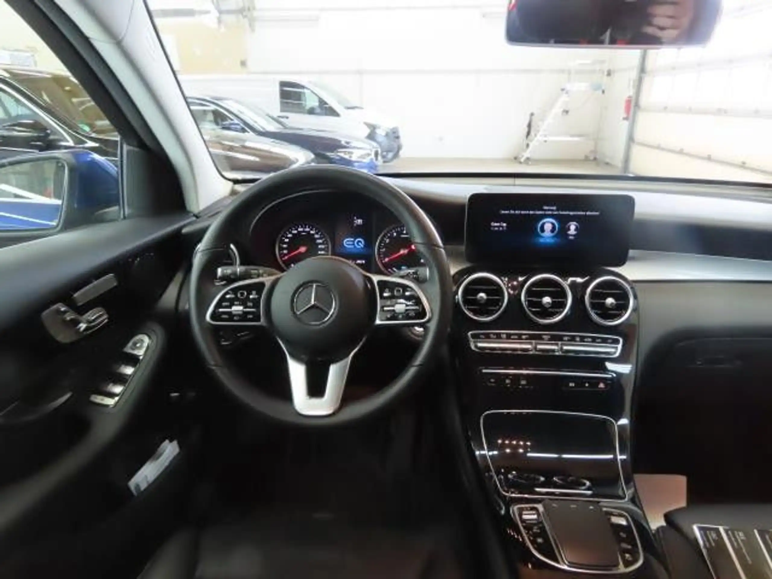 Mercedes-Benz - GLC 300