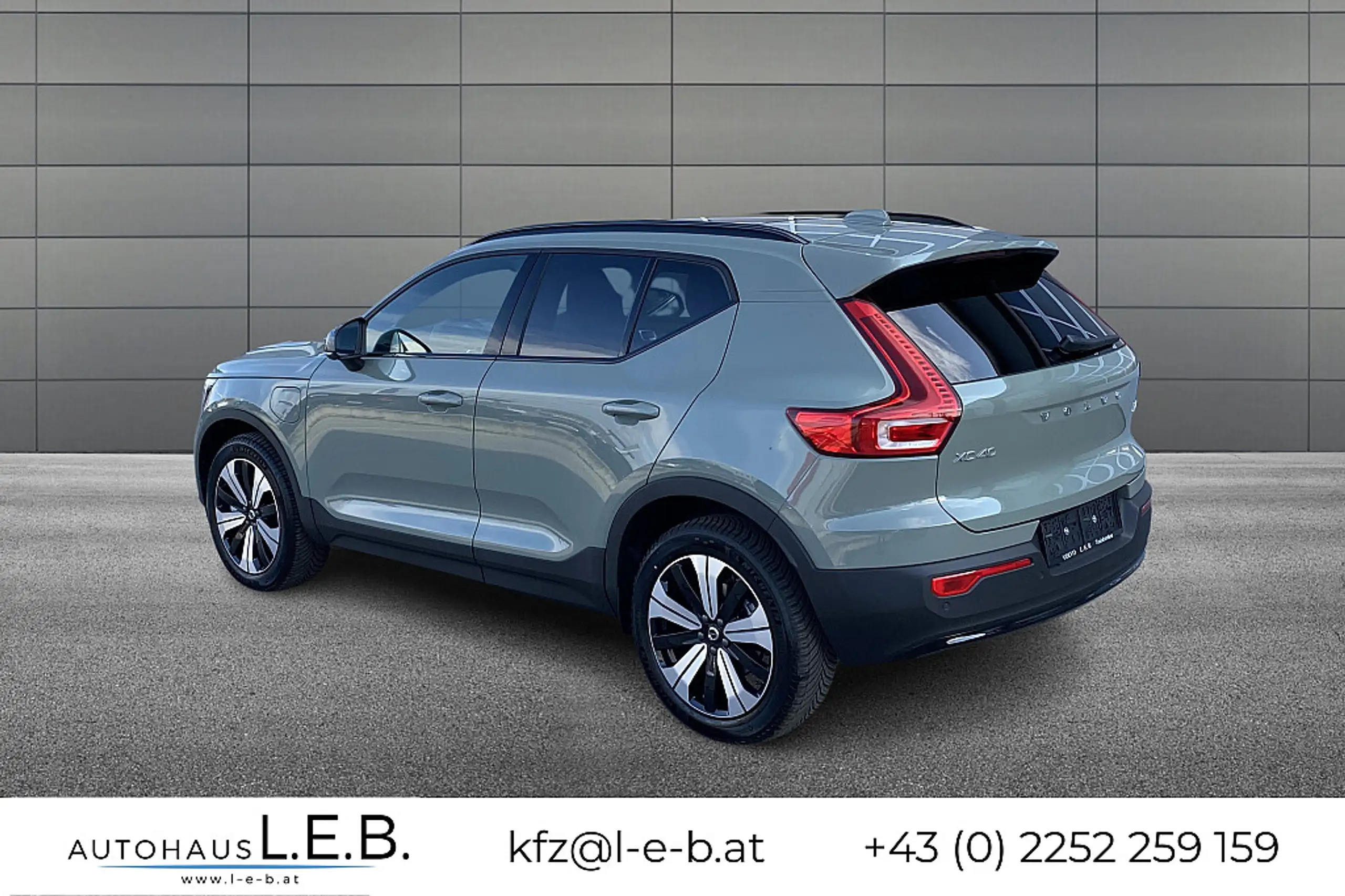 Volvo - XC40