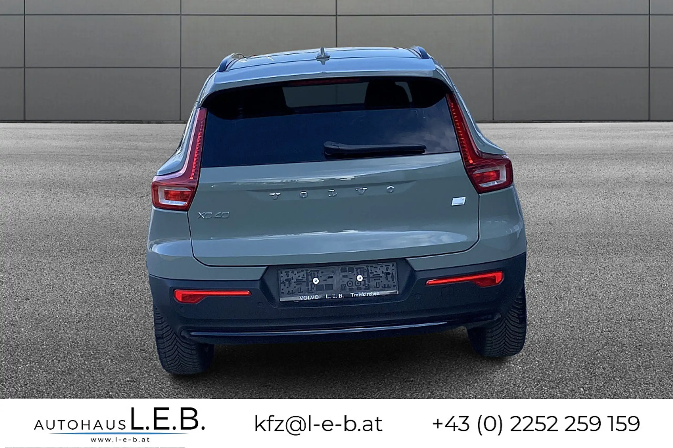 Volvo - XC40