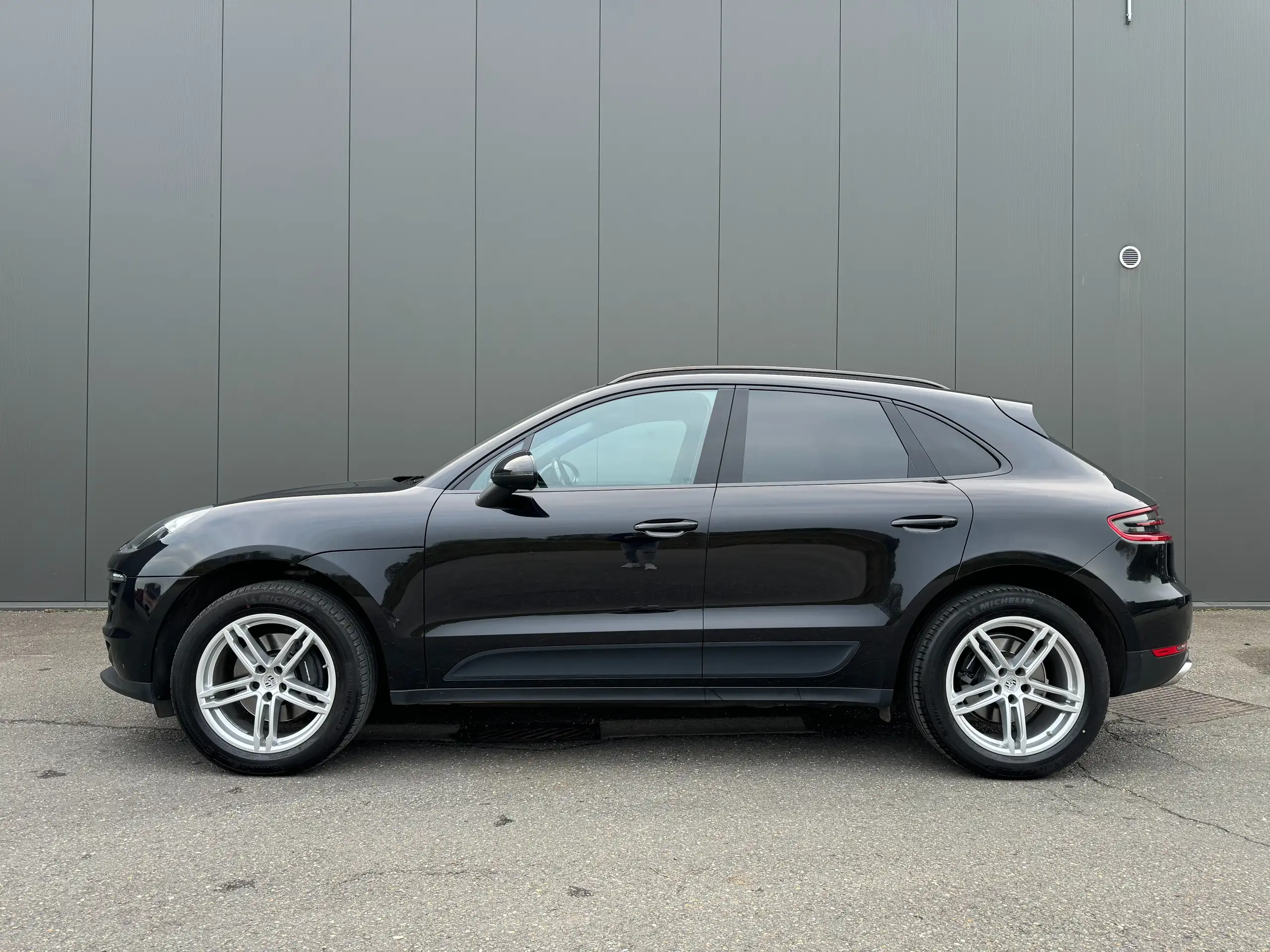 Porsche - Macan