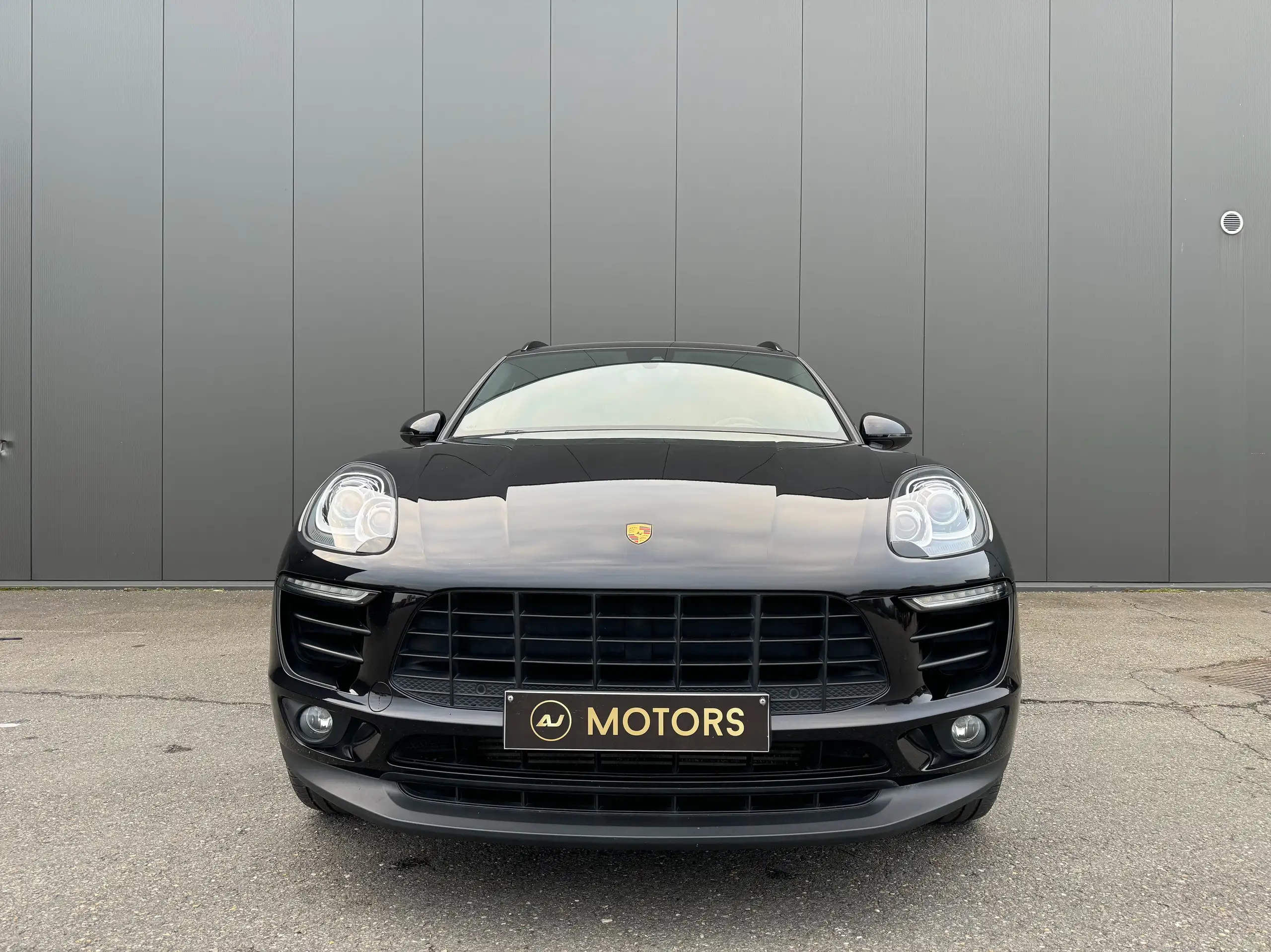 Porsche - Macan