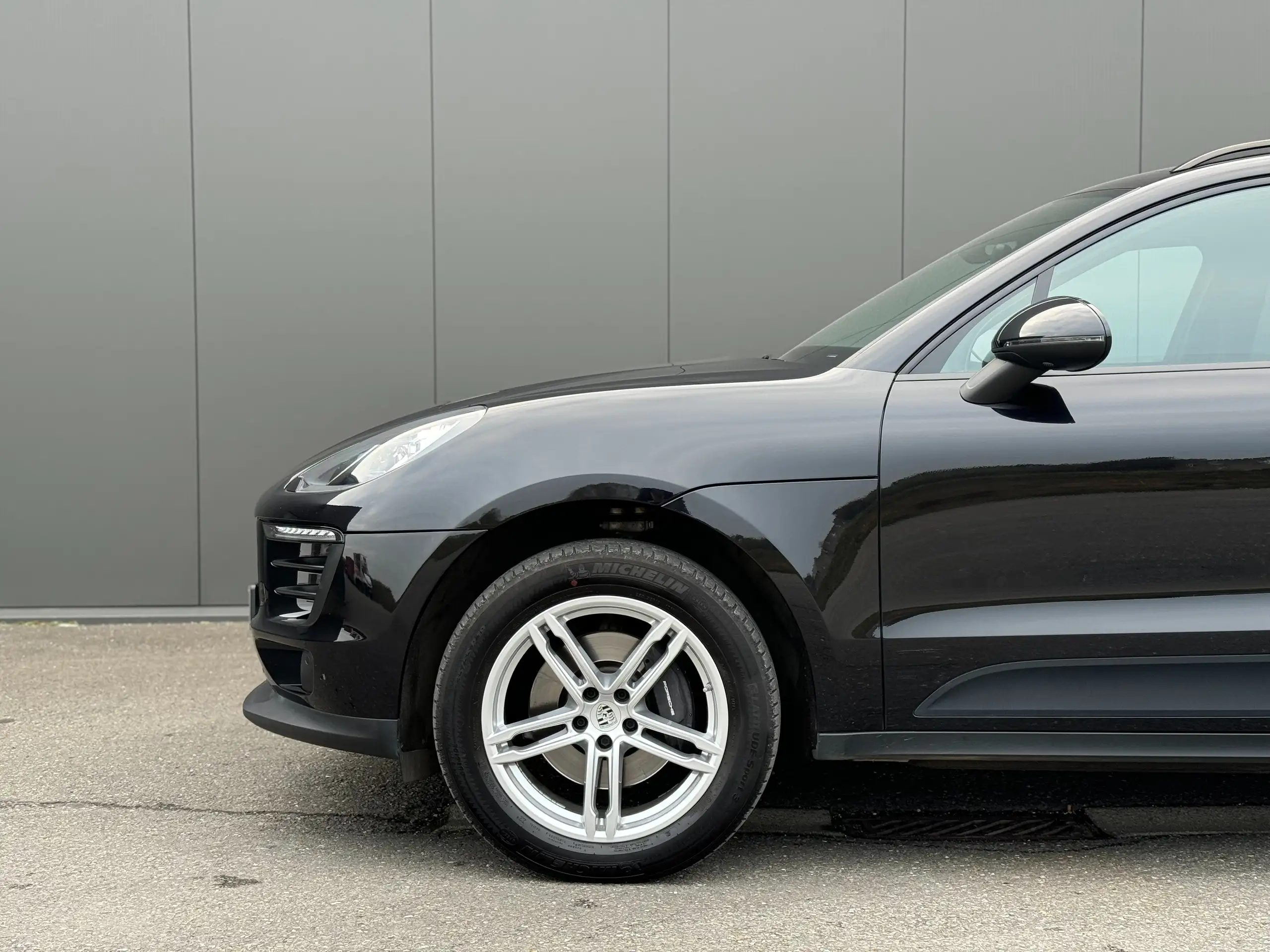 Porsche - Macan