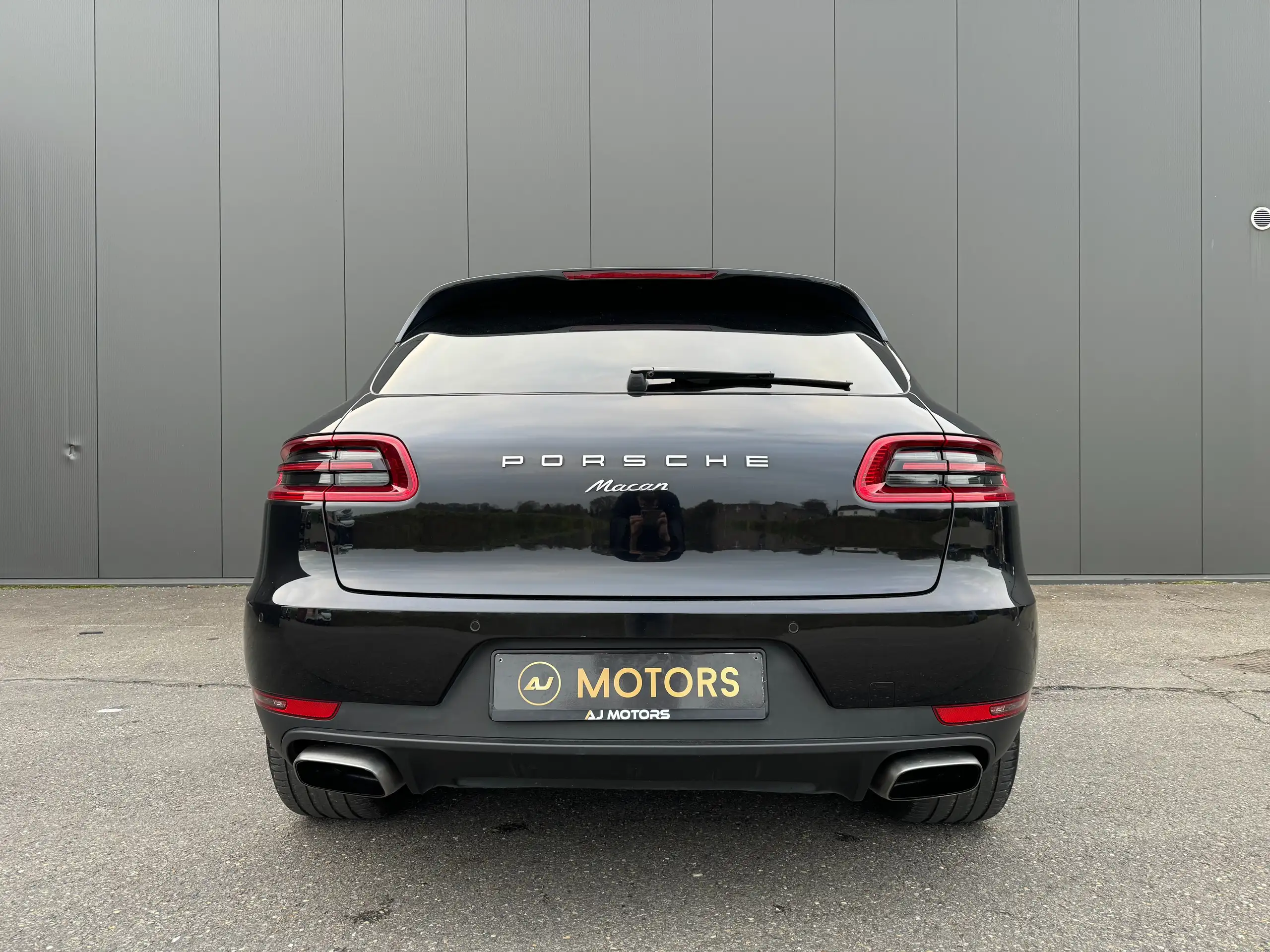 Porsche - Macan