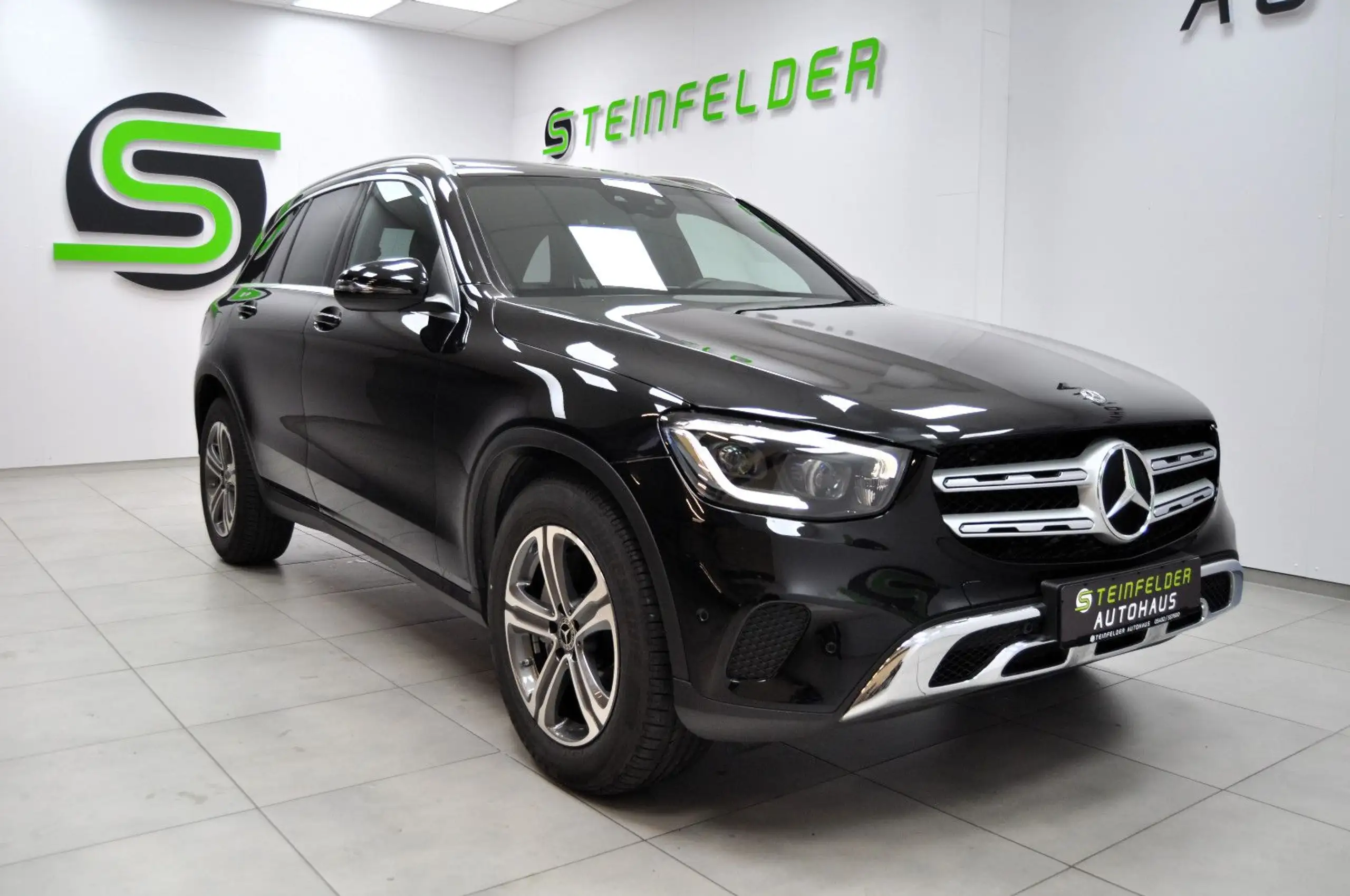 Mercedes-Benz - GLC 220