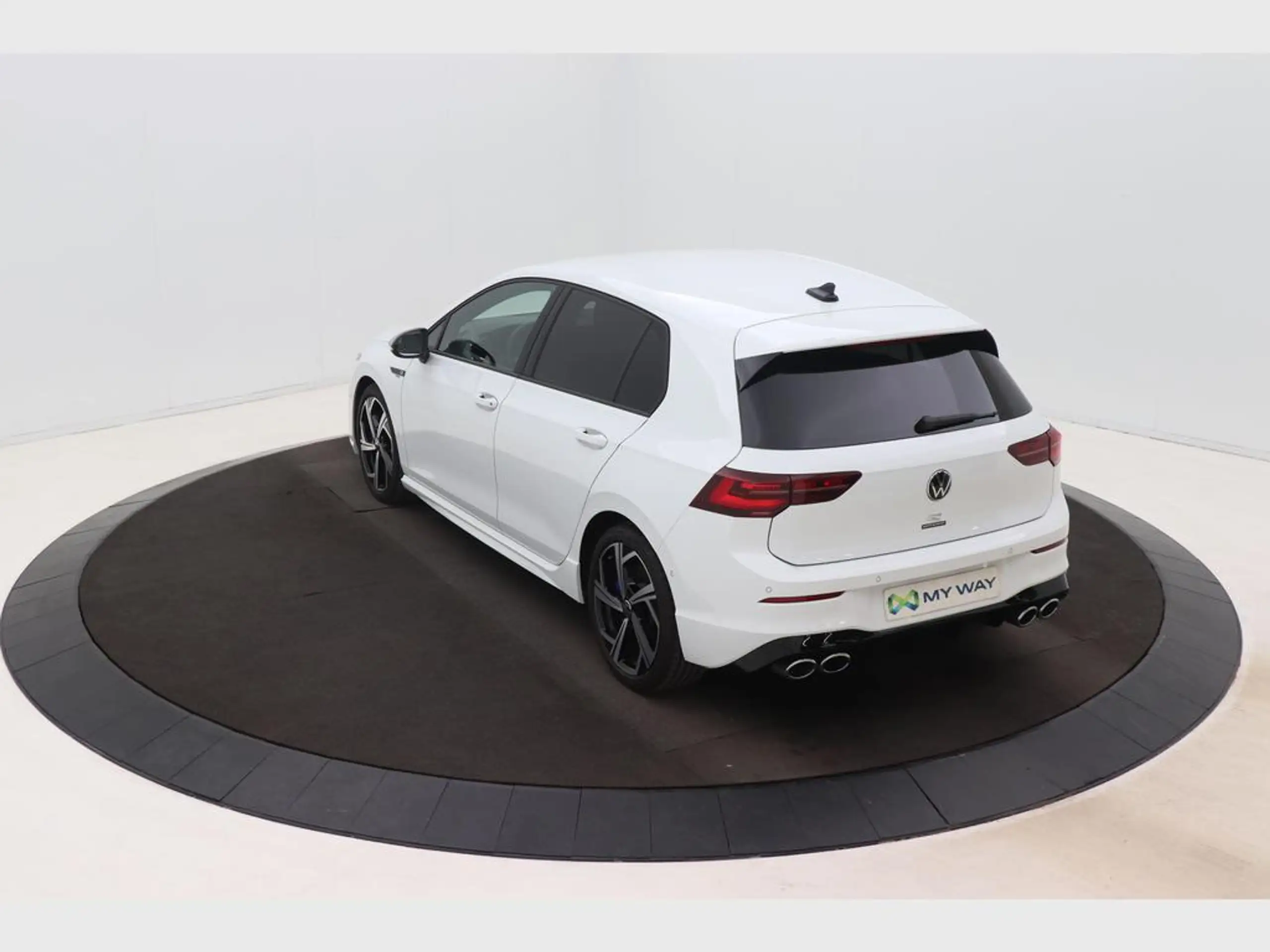 Volkswagen - Golf R