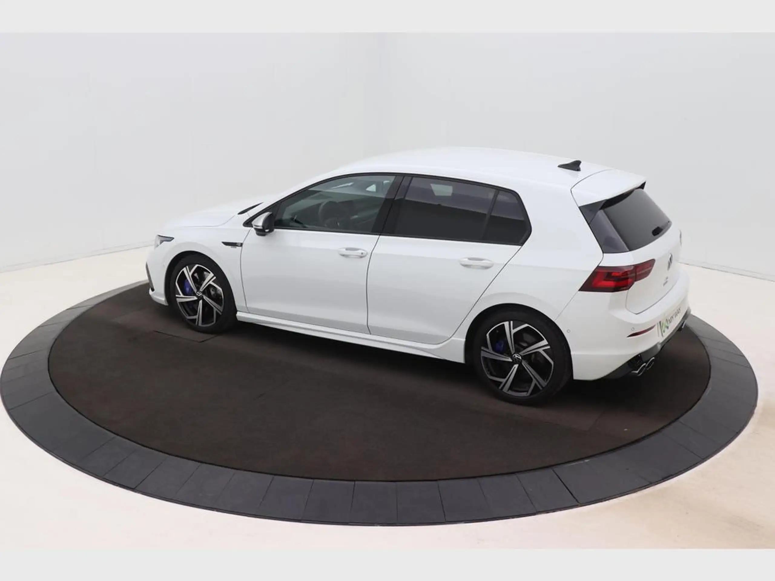 Volkswagen - Golf R