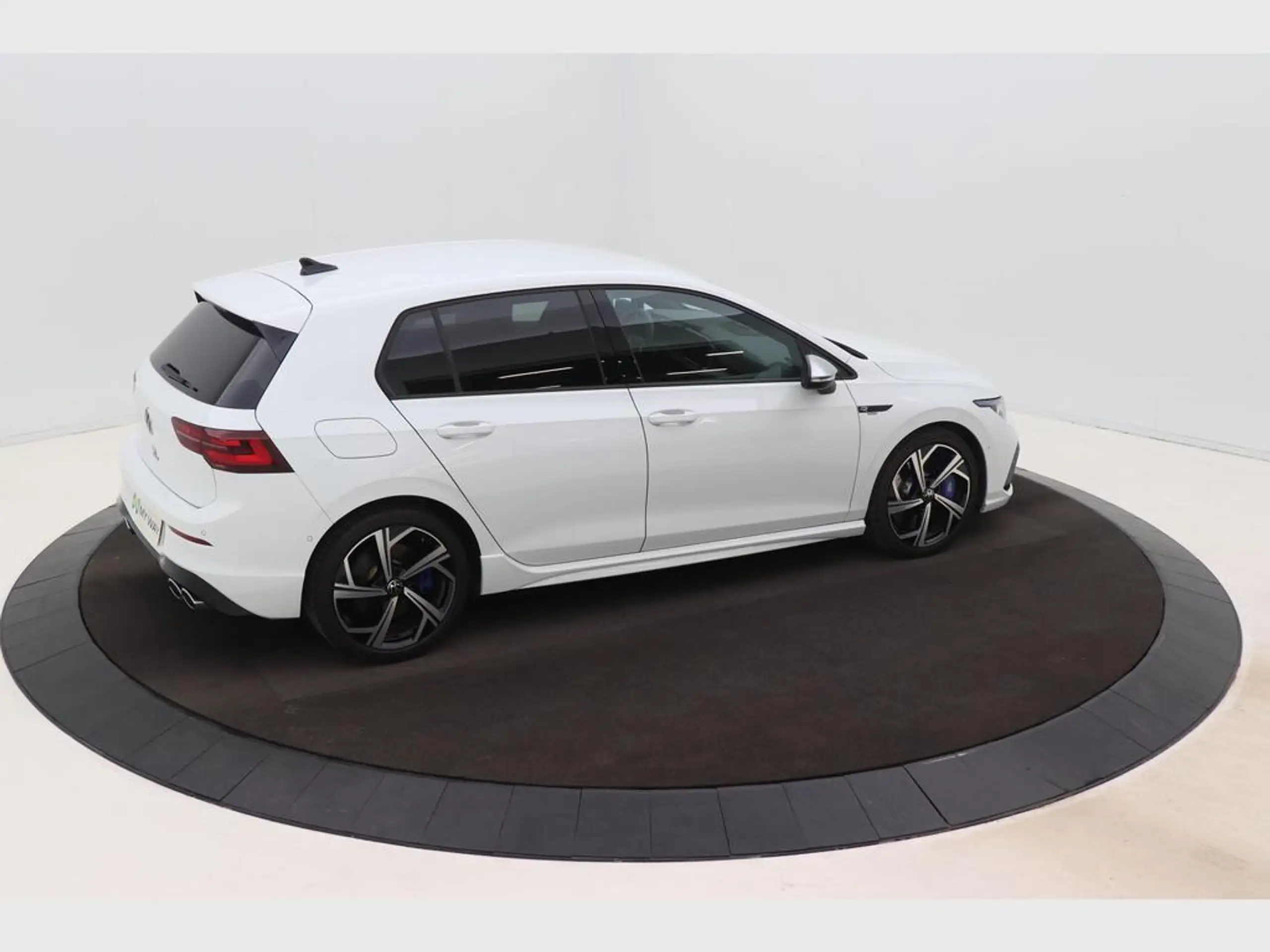 Volkswagen - Golf R