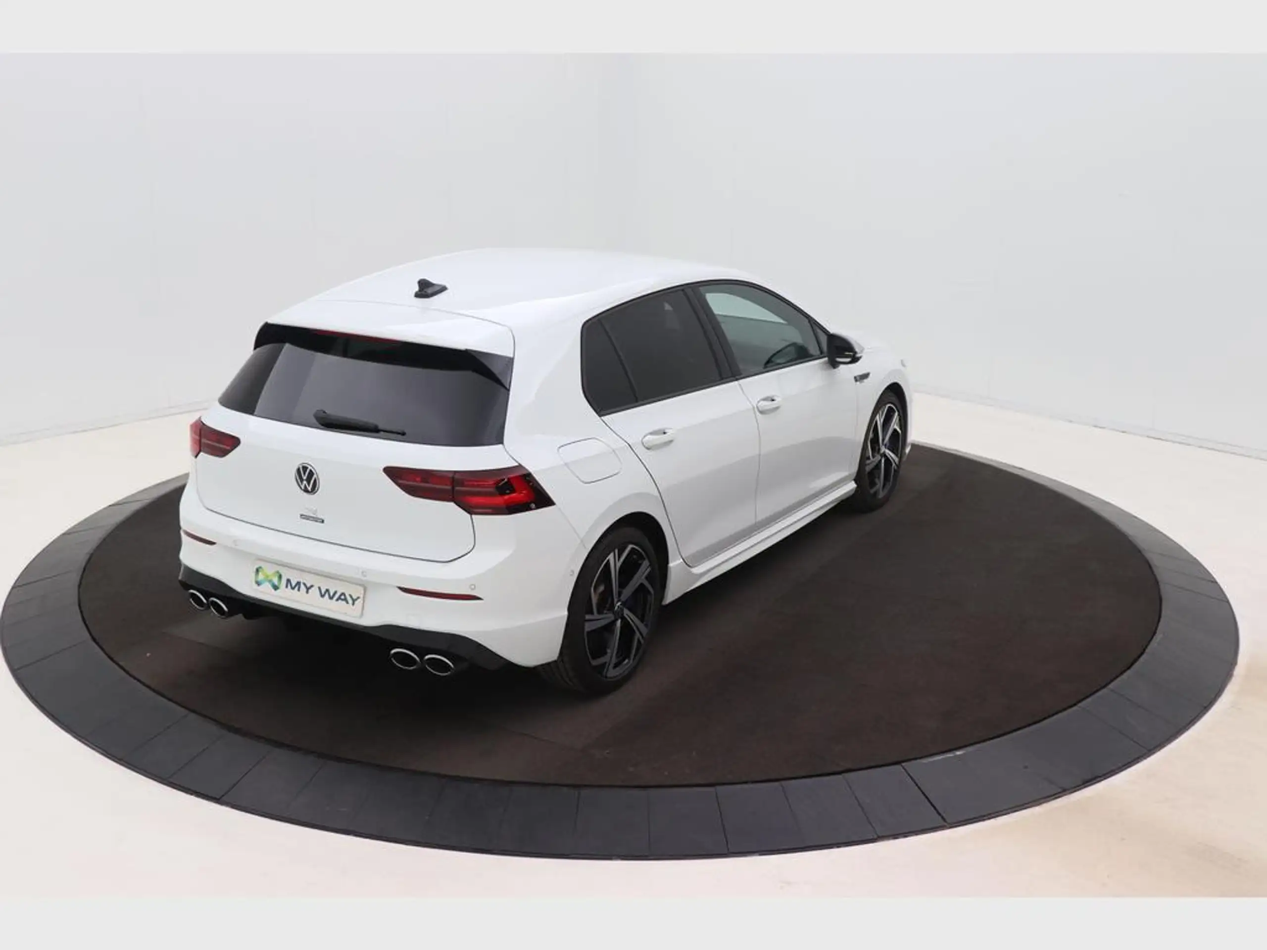 Volkswagen - Golf R