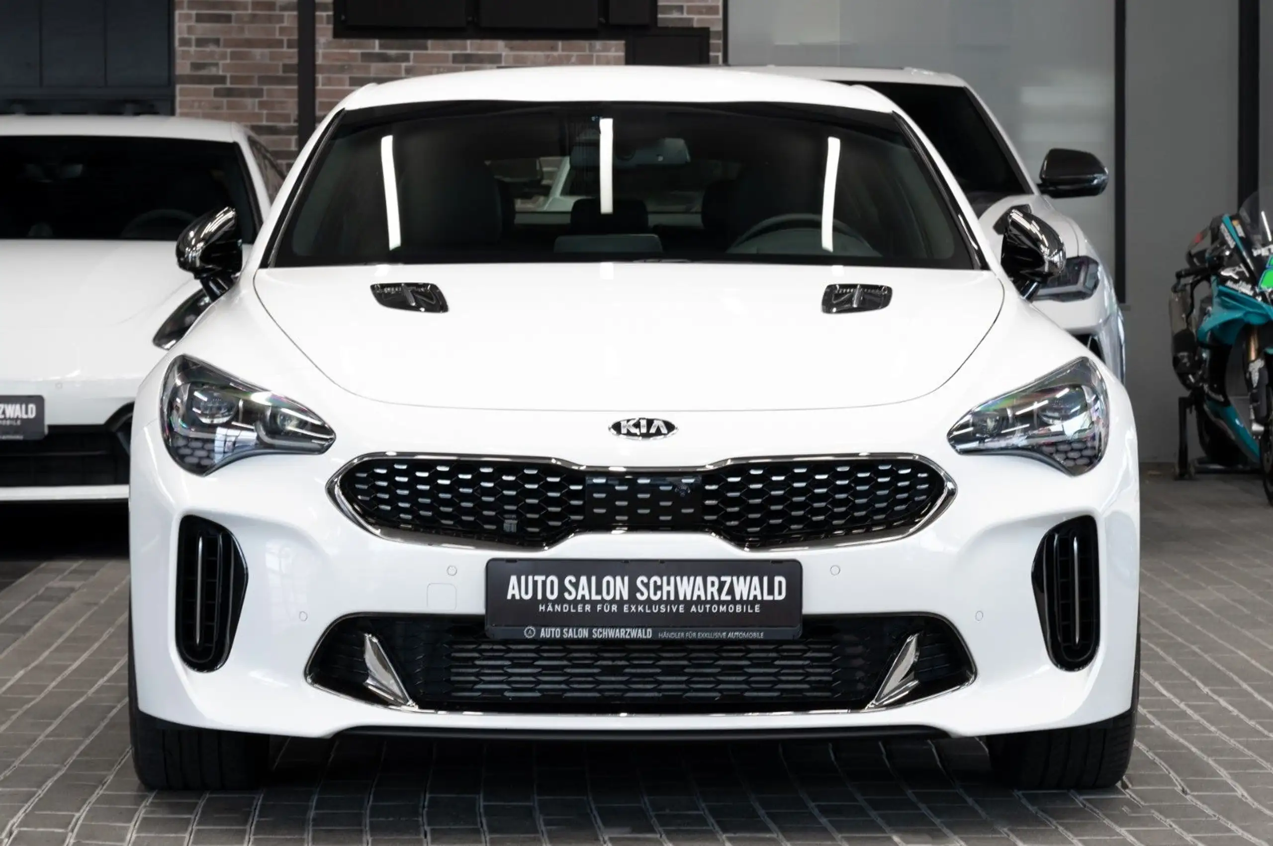 Kia - Stinger