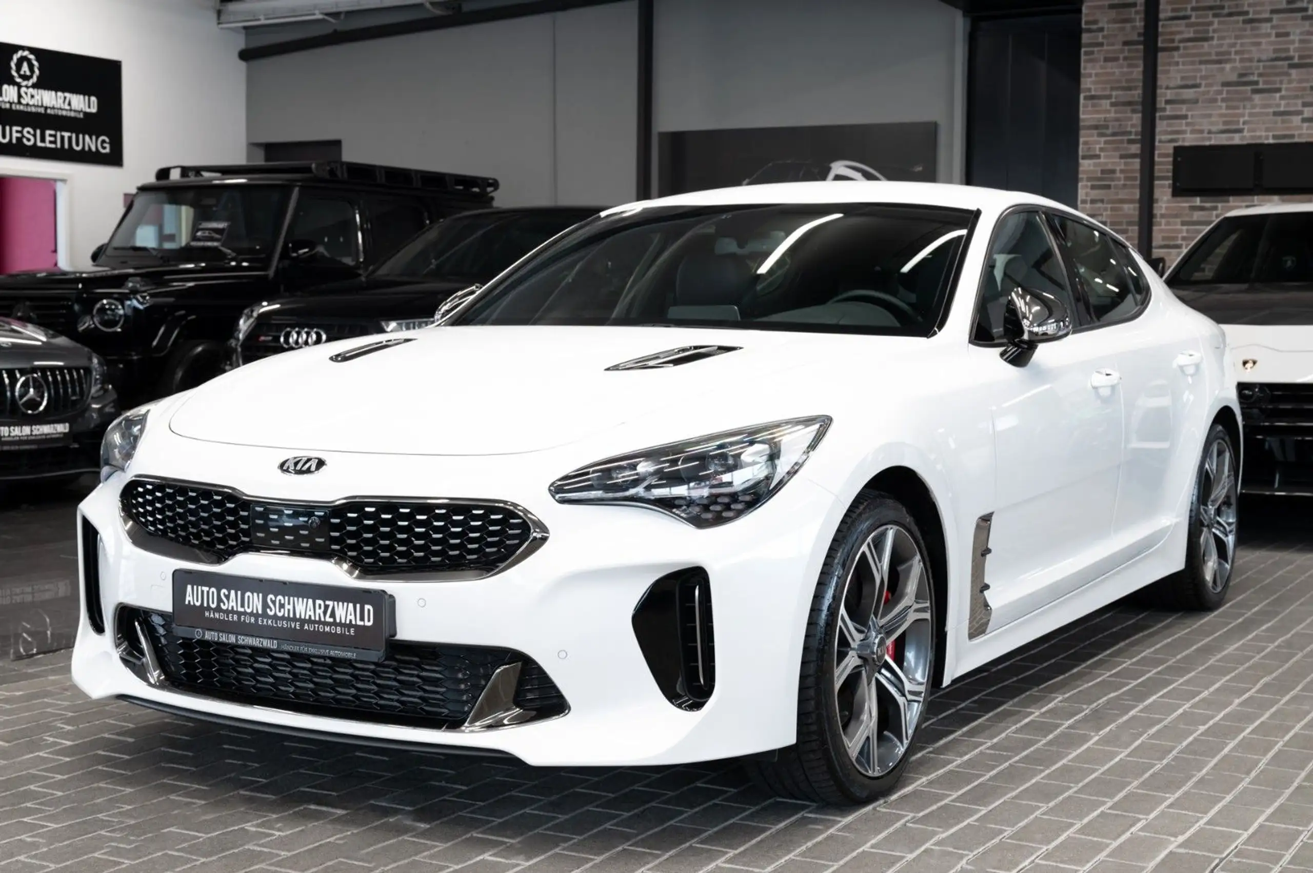 Kia - Stinger