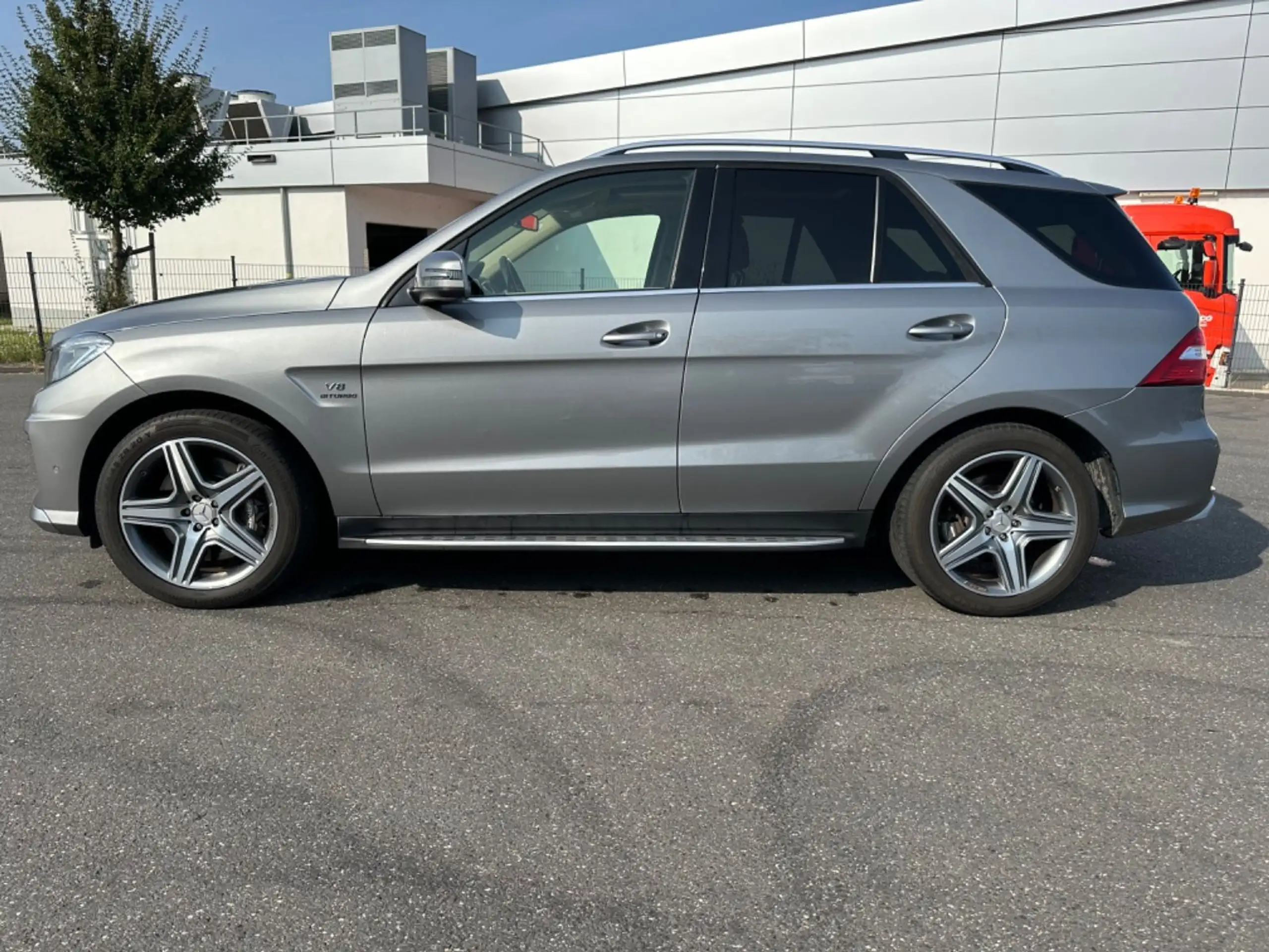 Mercedes-Benz - ML 63 AMG