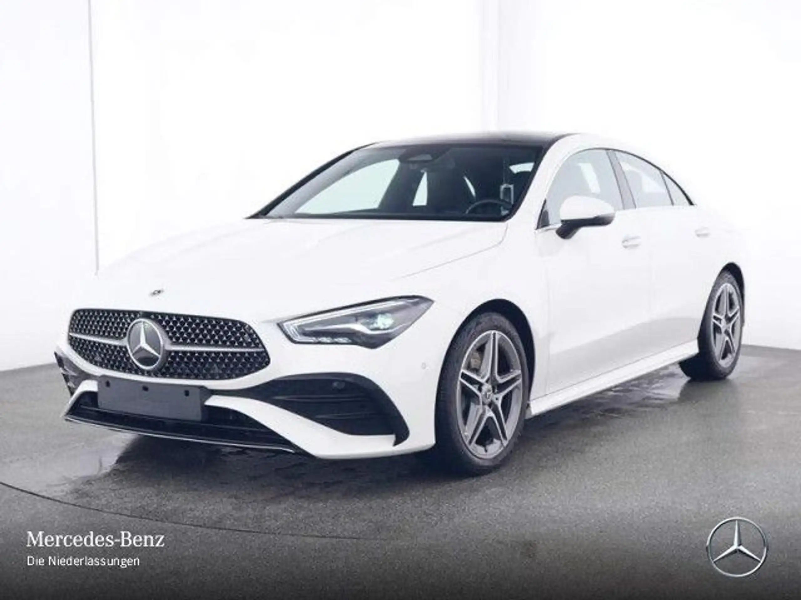 Mercedes-Benz - CLA 200