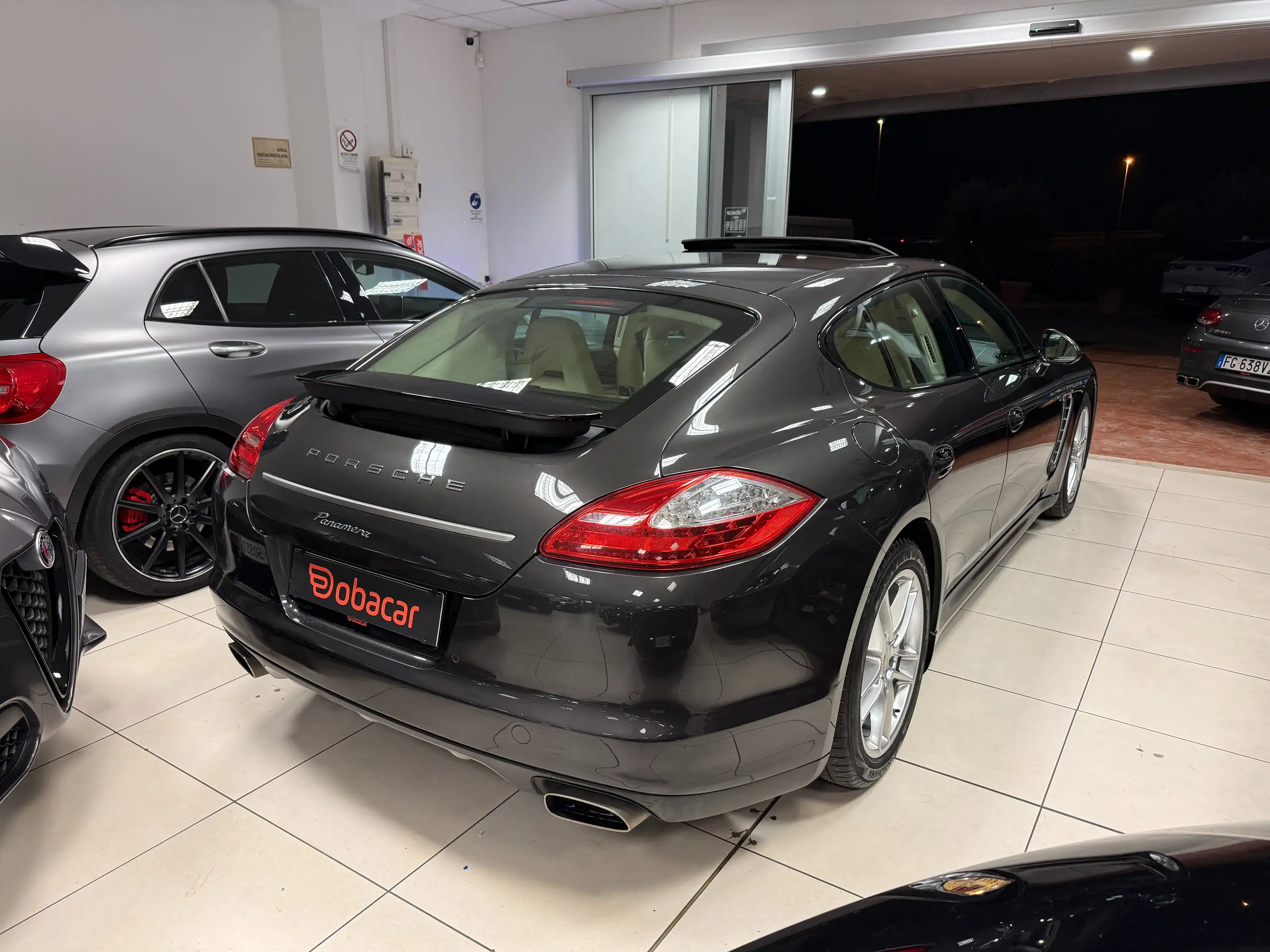 Porsche - Panamera