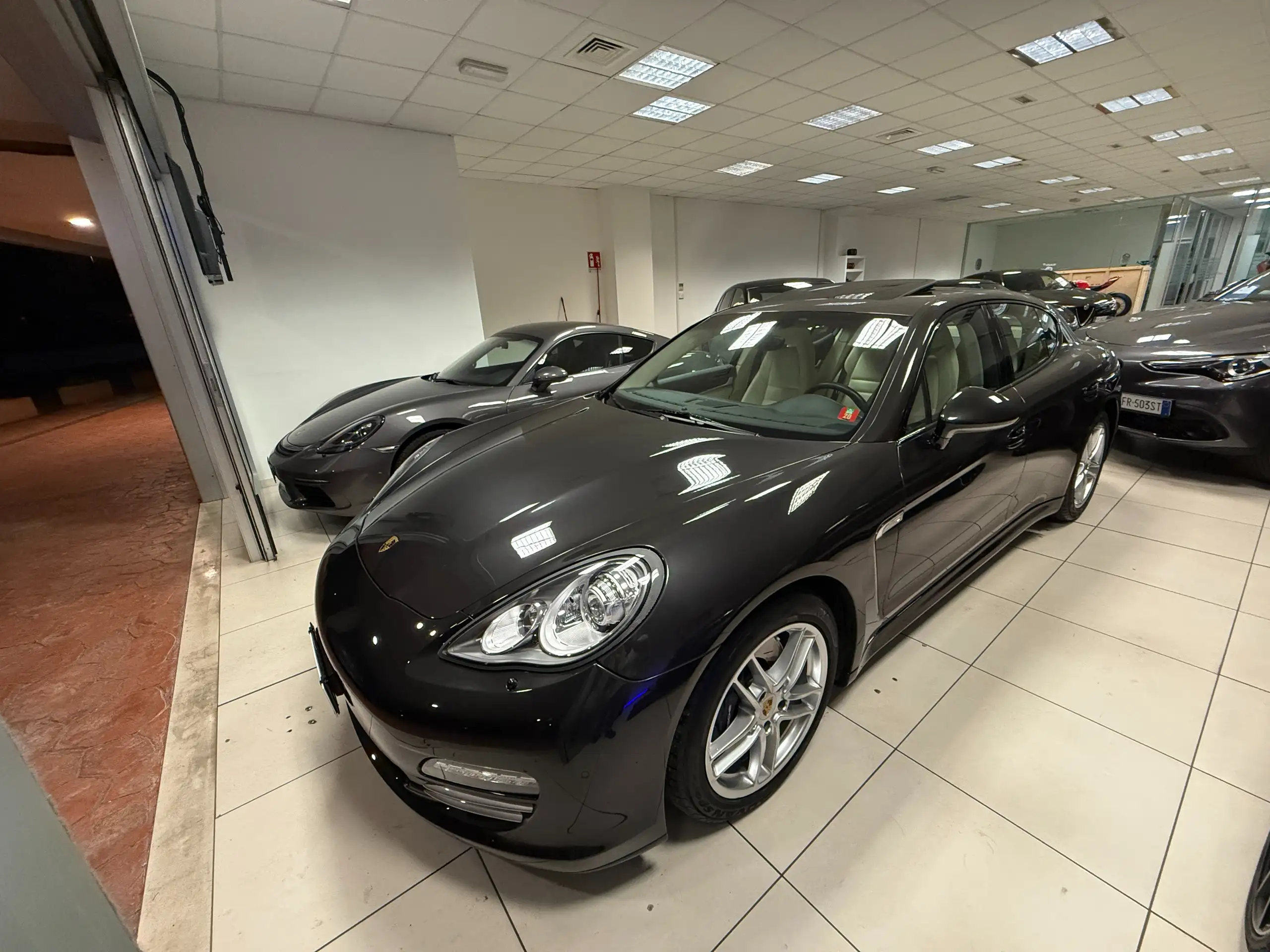 Porsche Panamera 2013