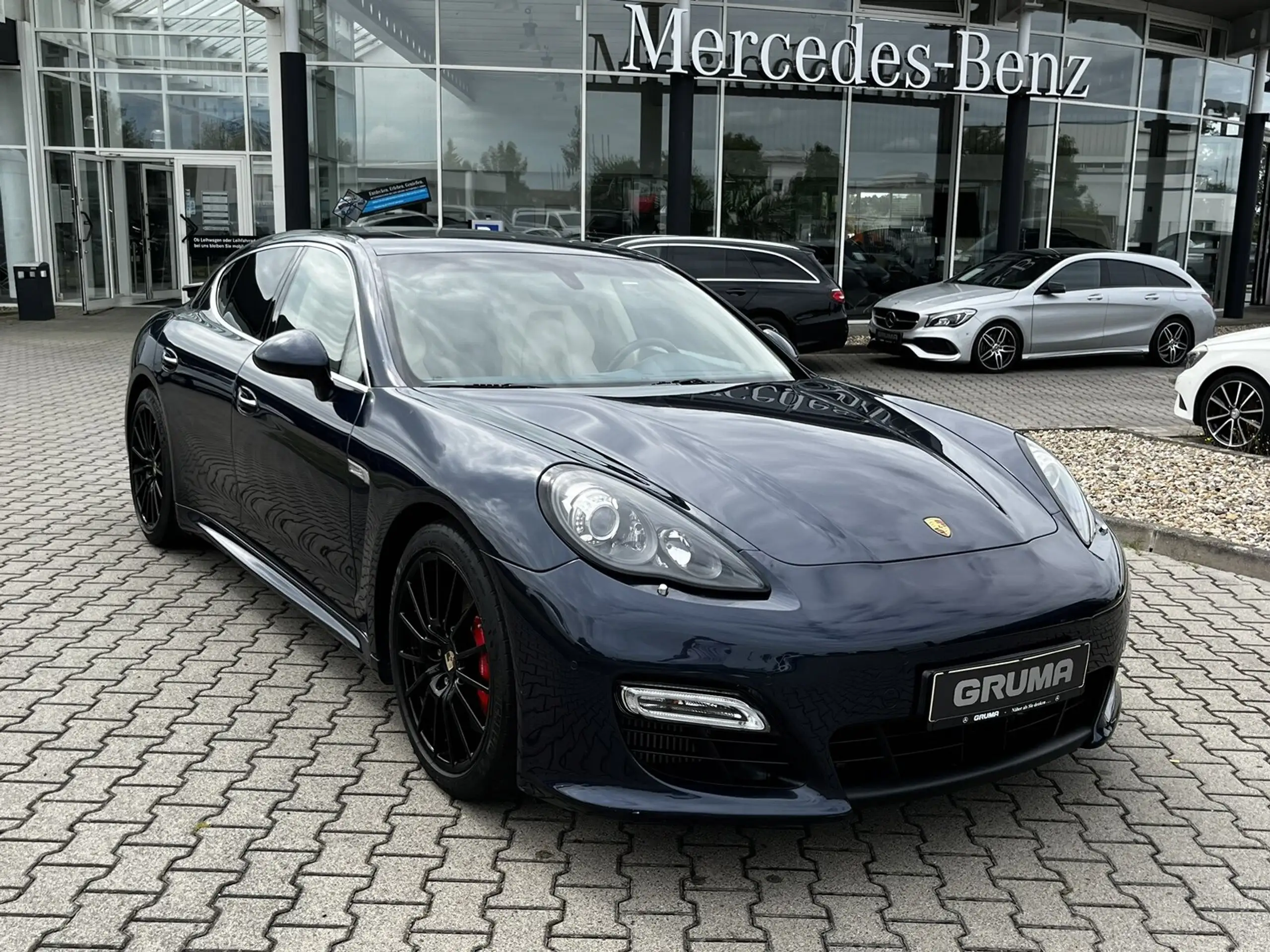 Porsche - Panamera