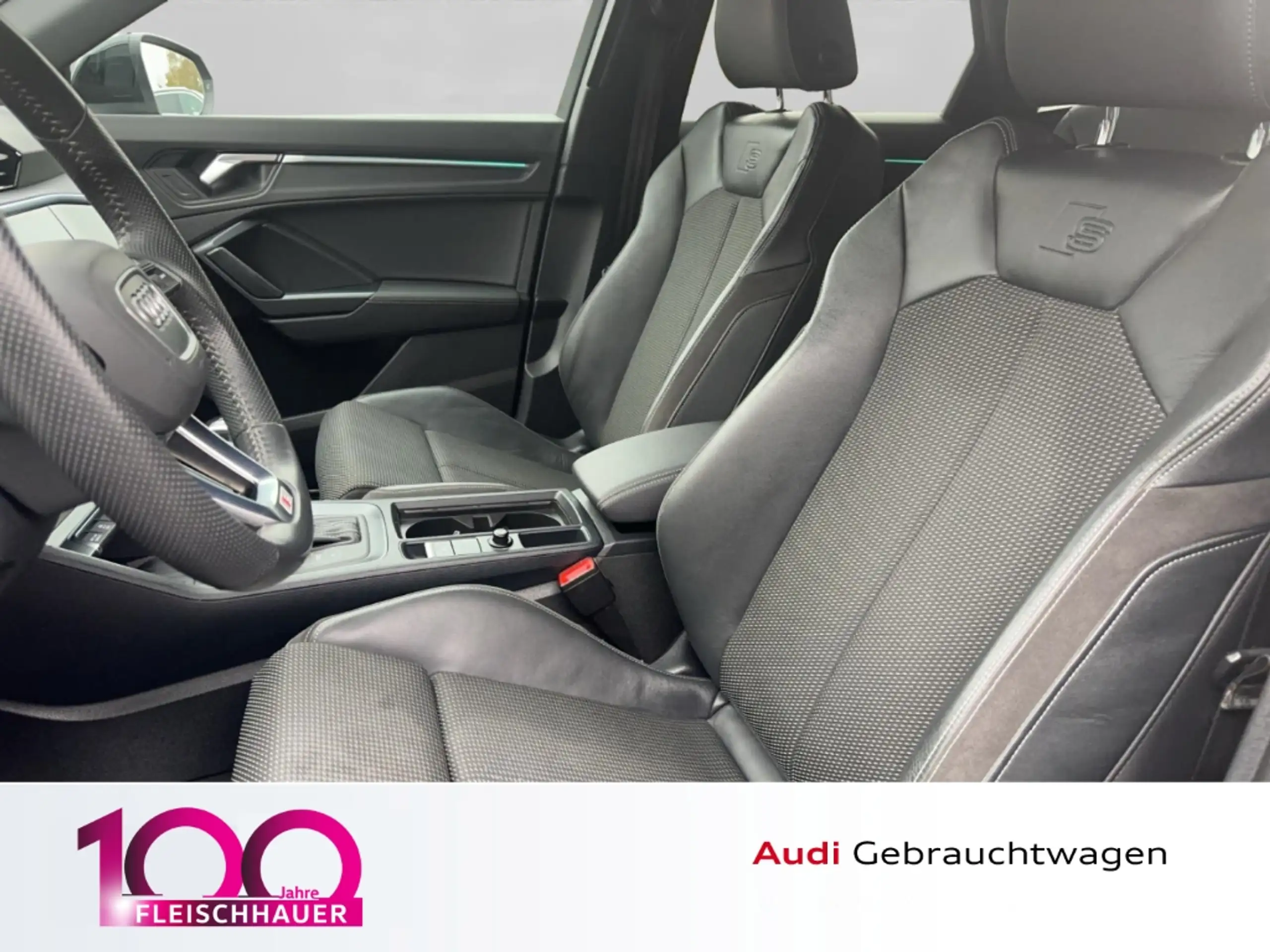 Audi - Q3