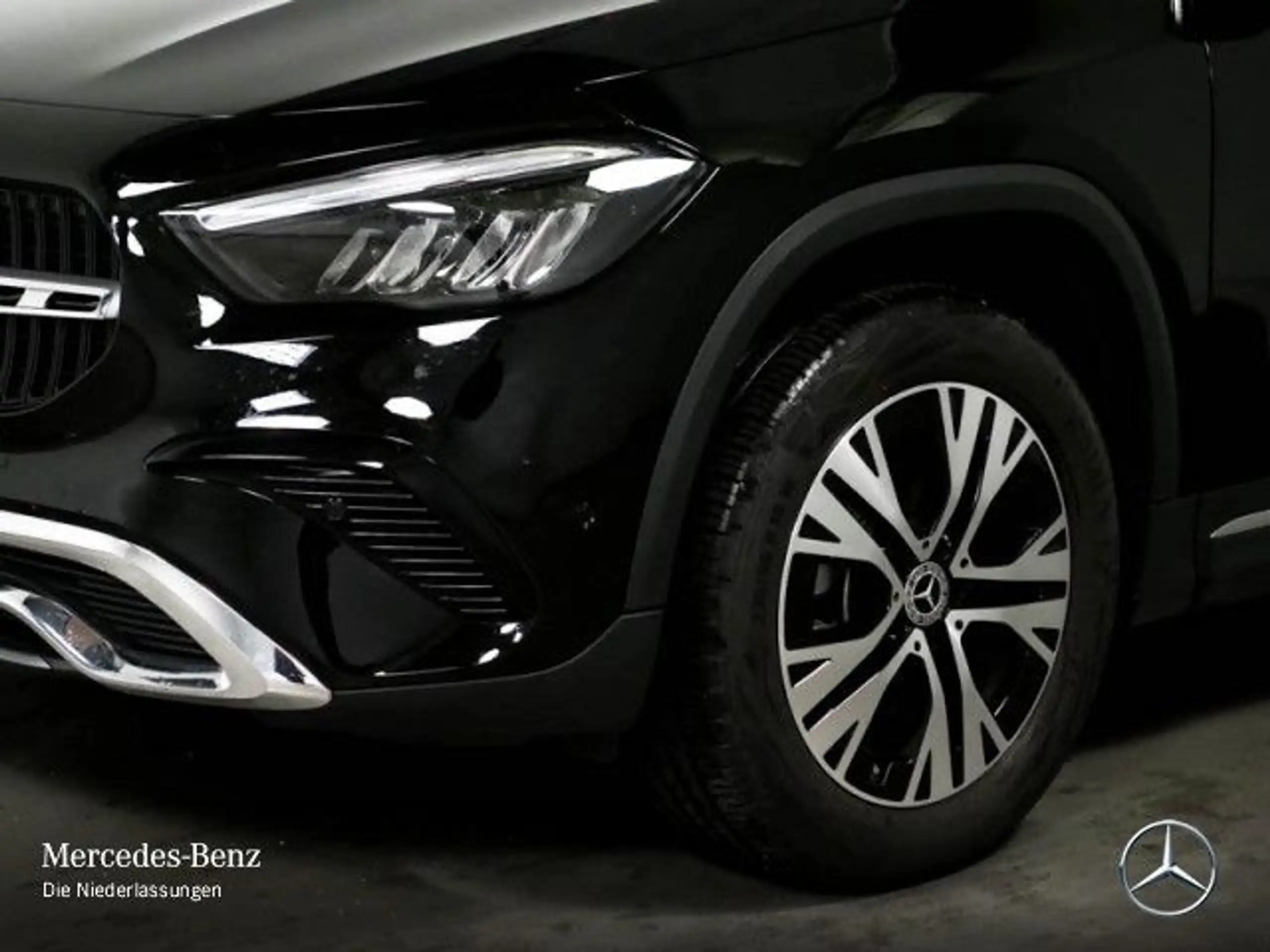 Mercedes-Benz - GLA 200