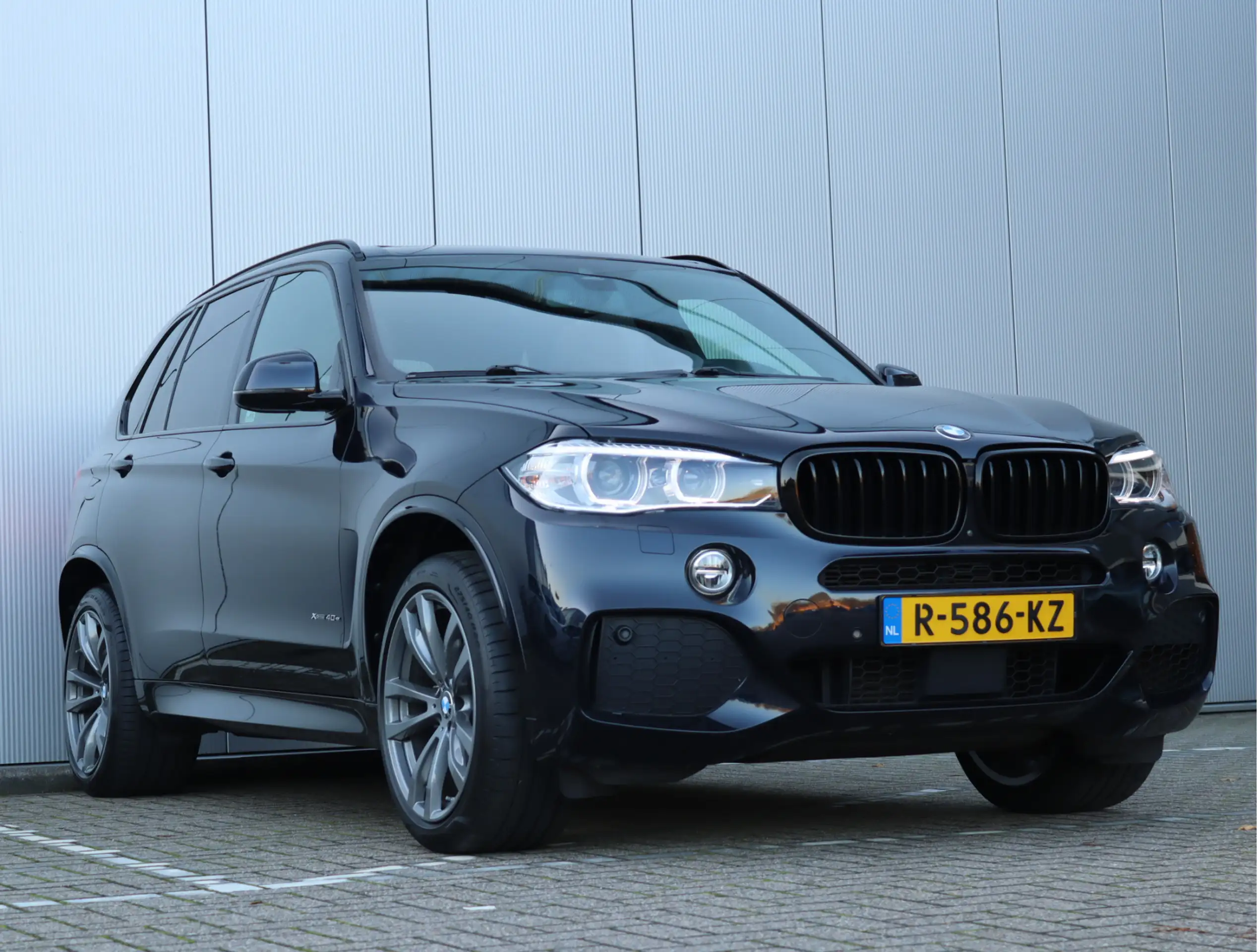 BMW - X5