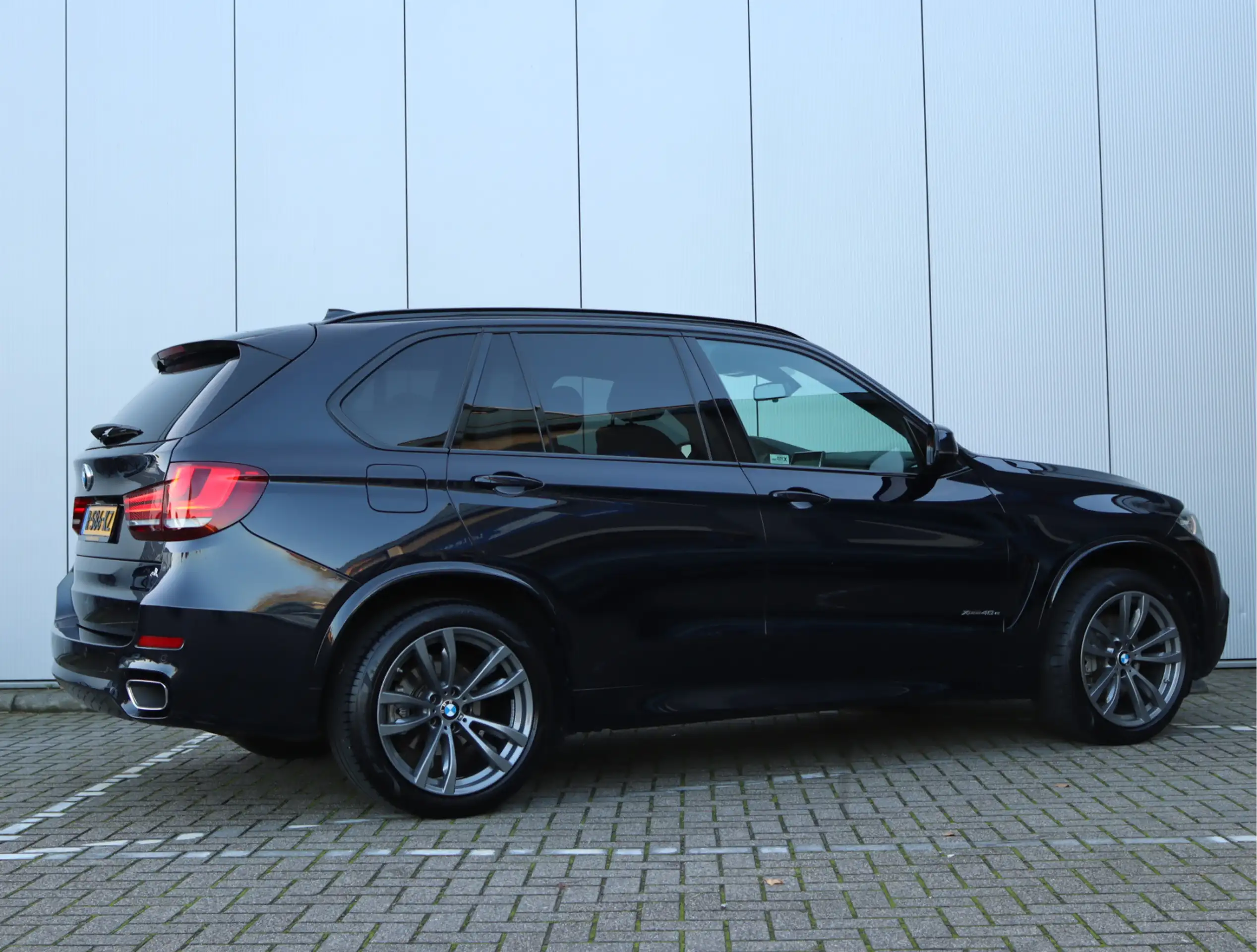 BMW - X5