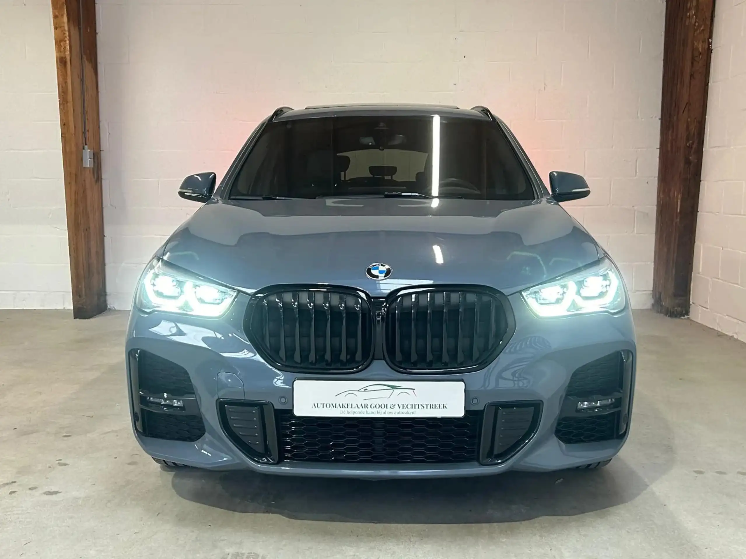 BMW - X1