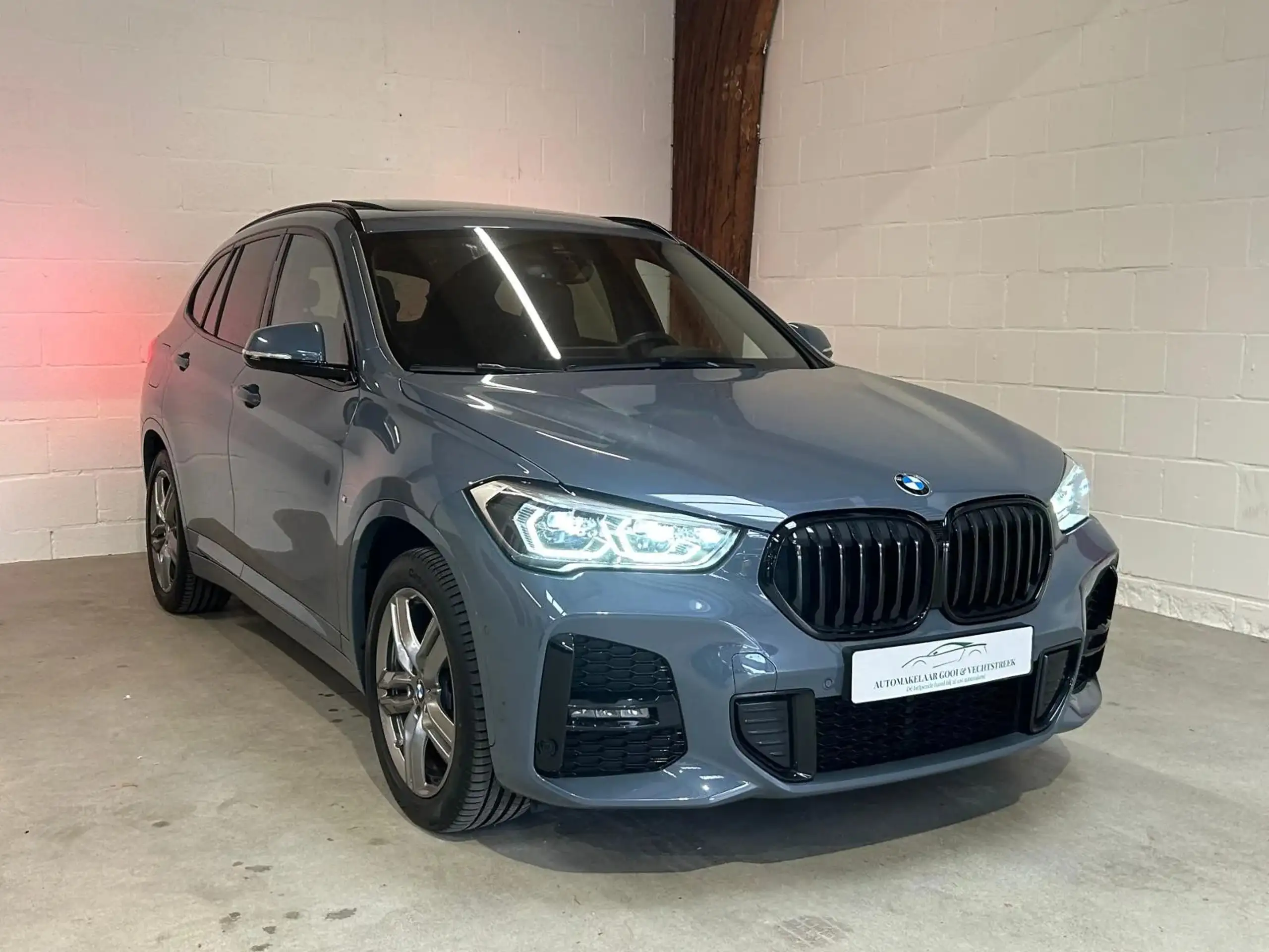 BMW - X1